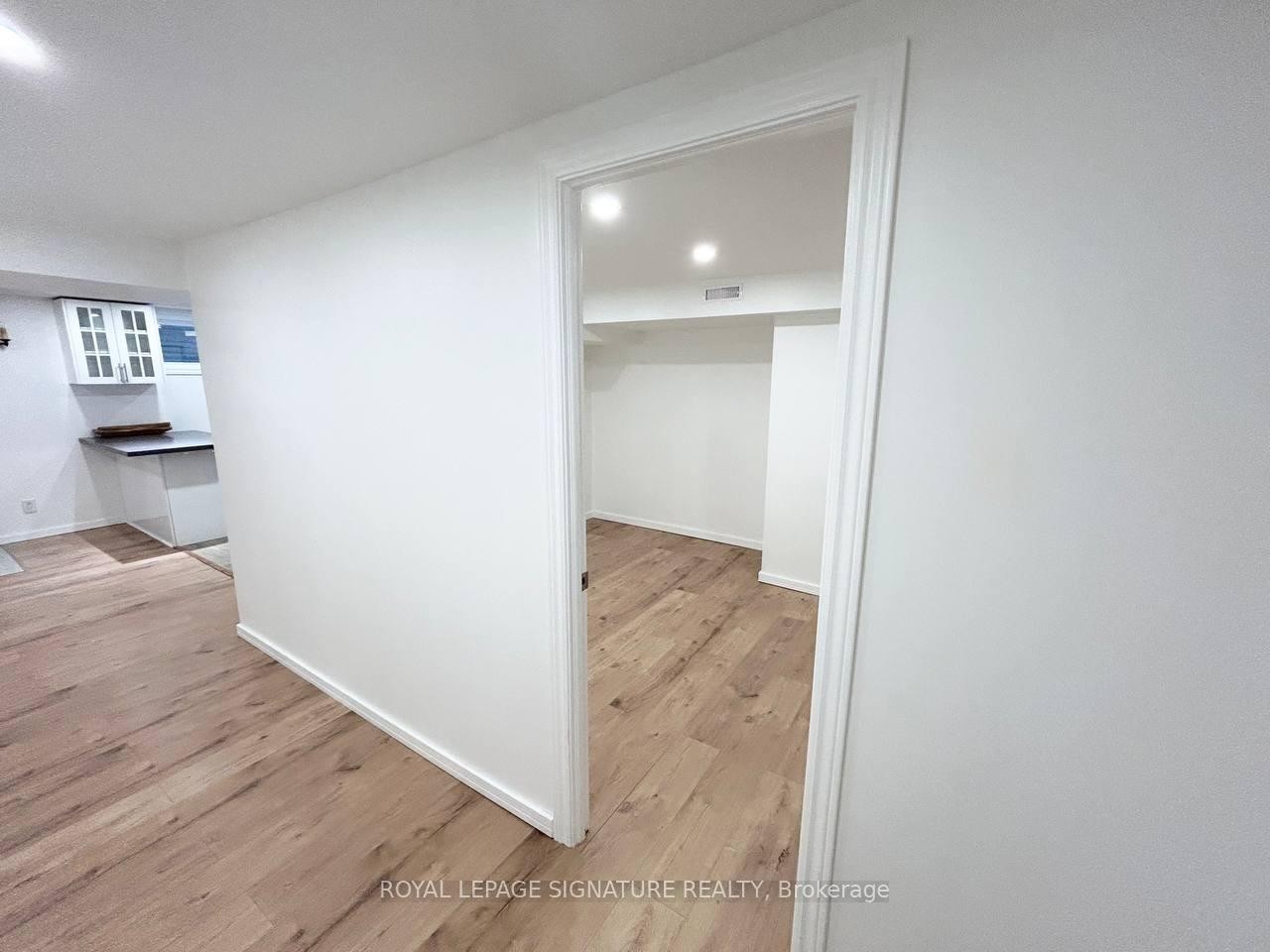 









89


Pioneer

Lane, Bsmt,
Vaughan,




ON
L4L 2J2

