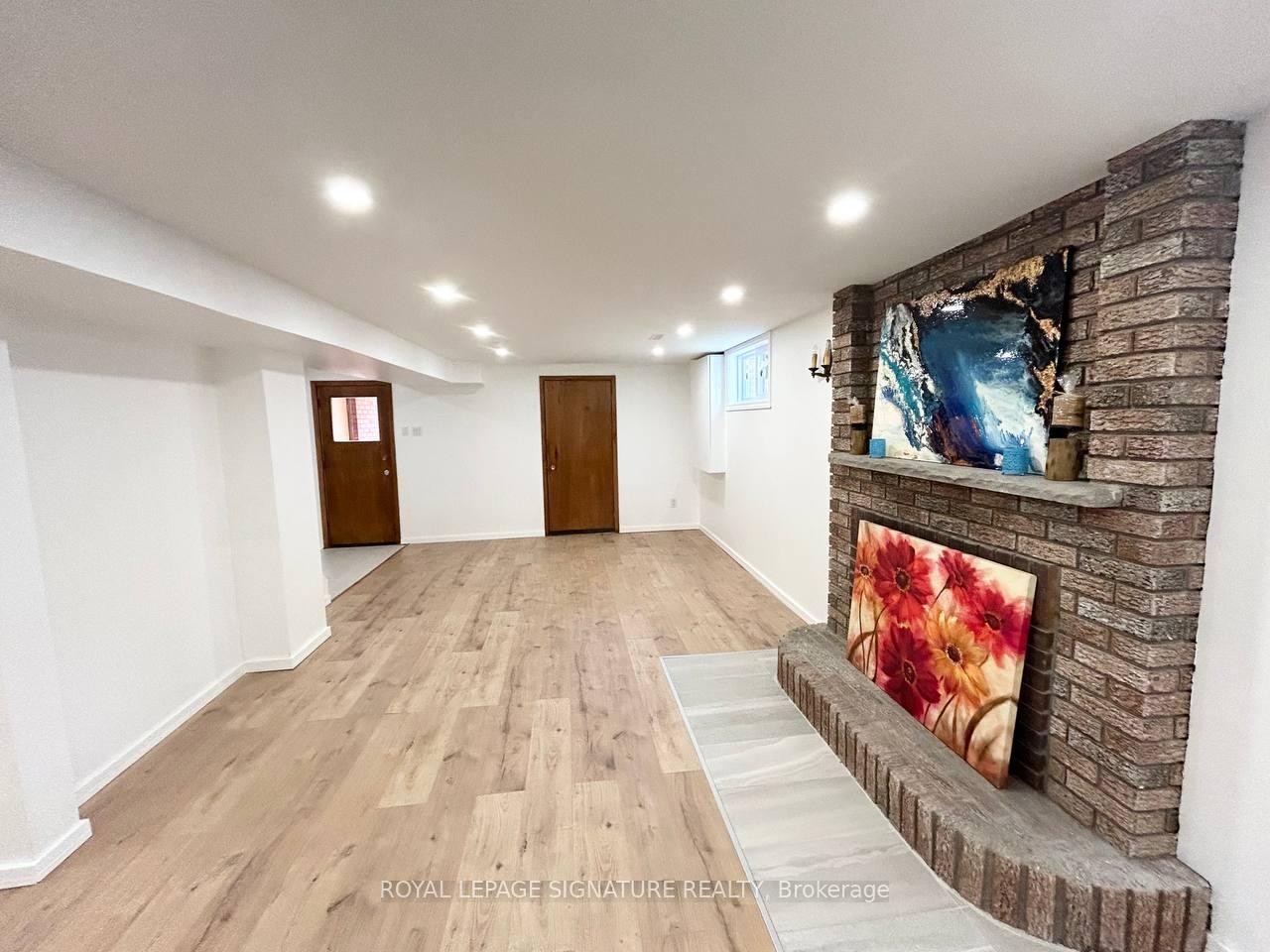 









89


Pioneer

Lane, Bsmt,
Vaughan,




ON
L4L 2J2

