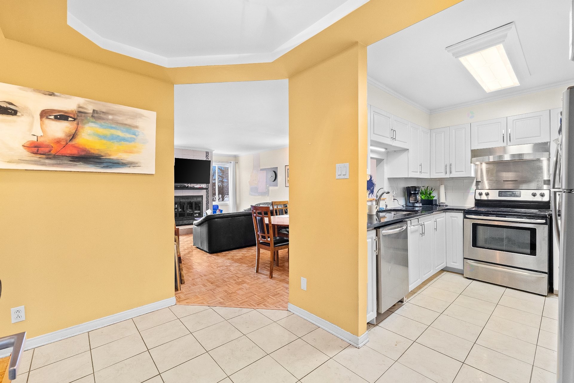 









127


Boul. St-Elzear E.

, 305,
Laval (Vimont),




QC
H7M1C5

