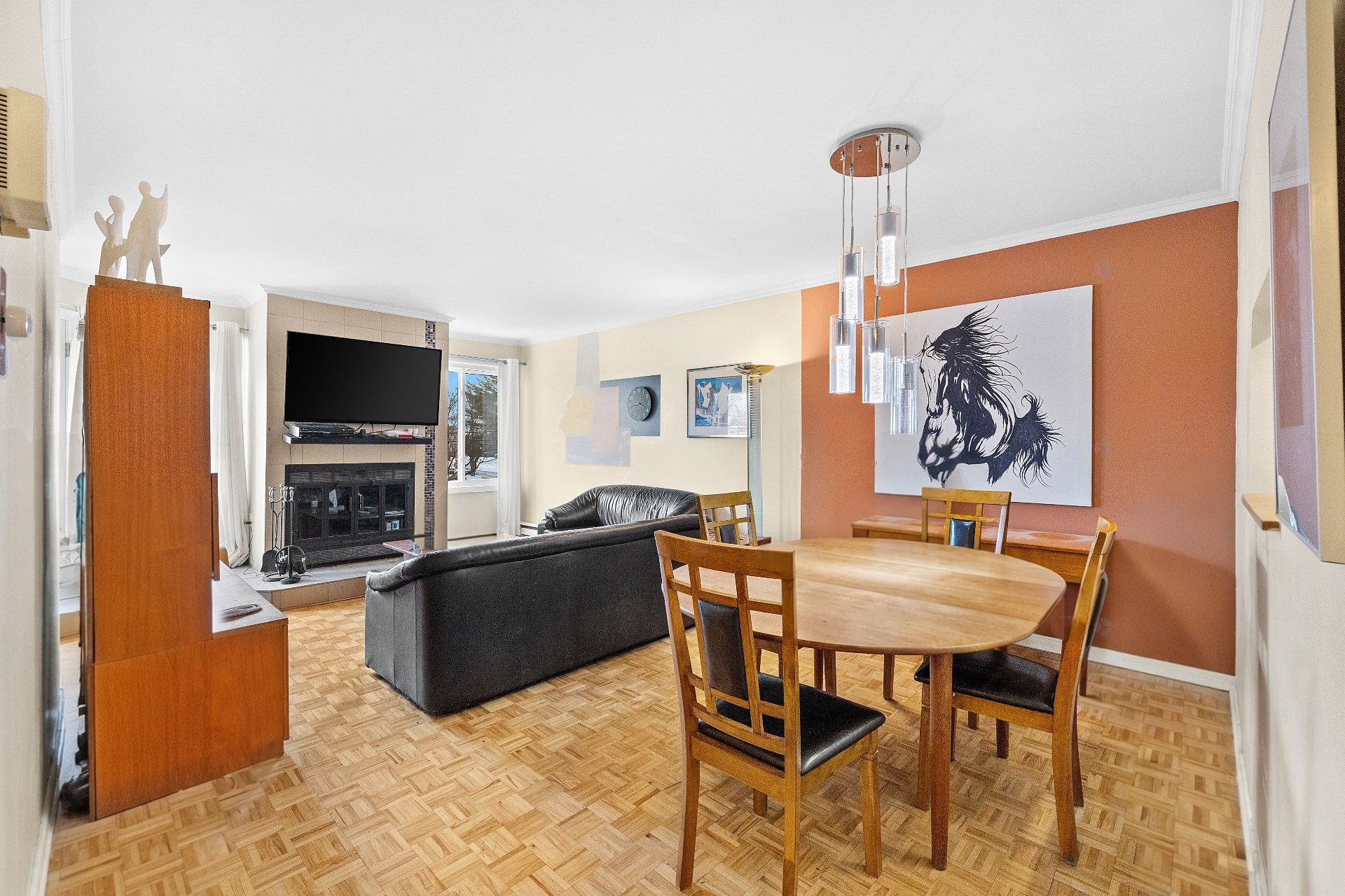 









127


Boul. St-Elzear E.

, 305,
Laval (Vimont),




QC
H7M1C5

