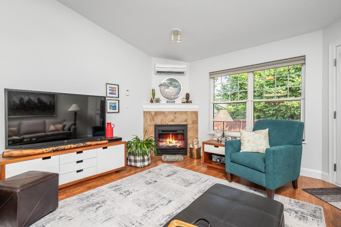 









3485


Rosedale

Avenue, 7,
Armstrong,




BC
V4Y 2B3

