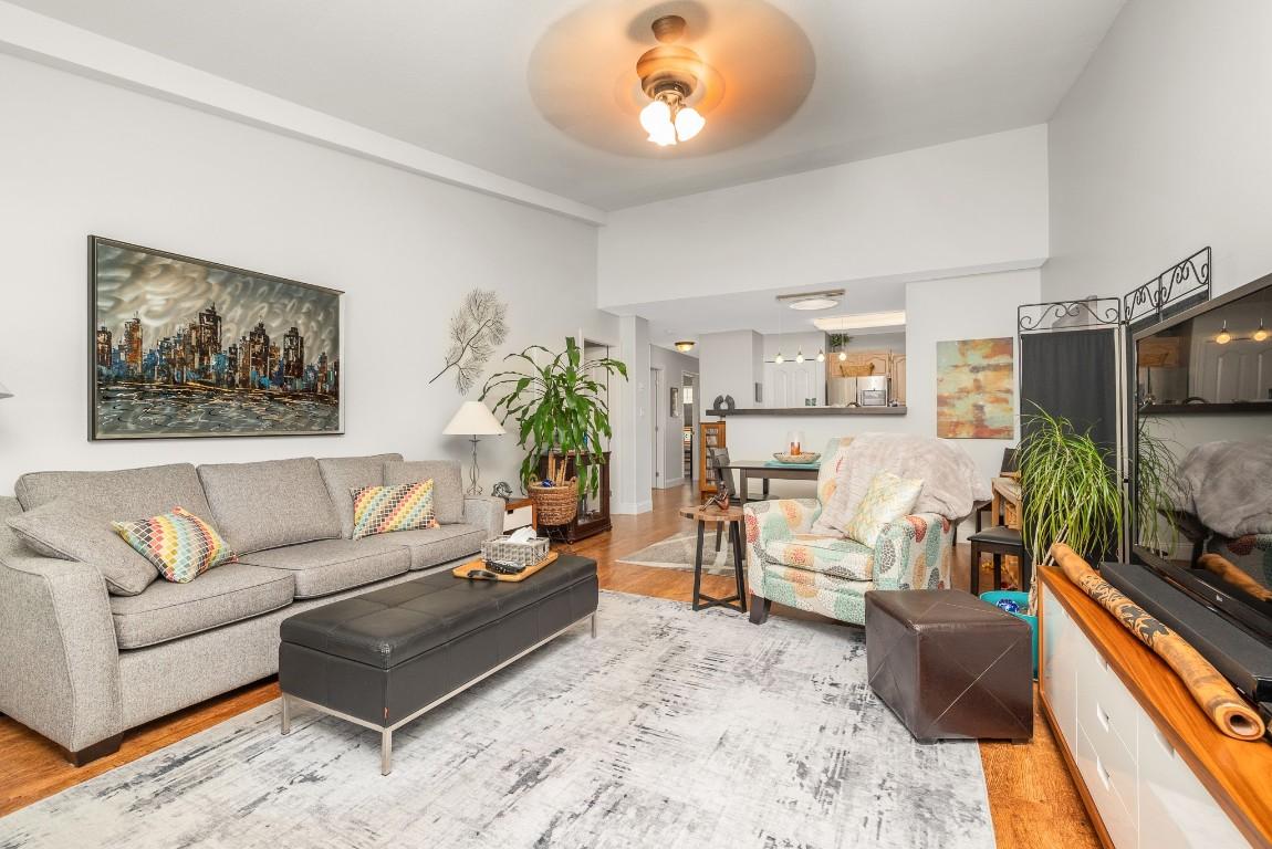 









3485


Rosedale

Avenue, 7,
Armstrong,




BC
V4Y 2B3

