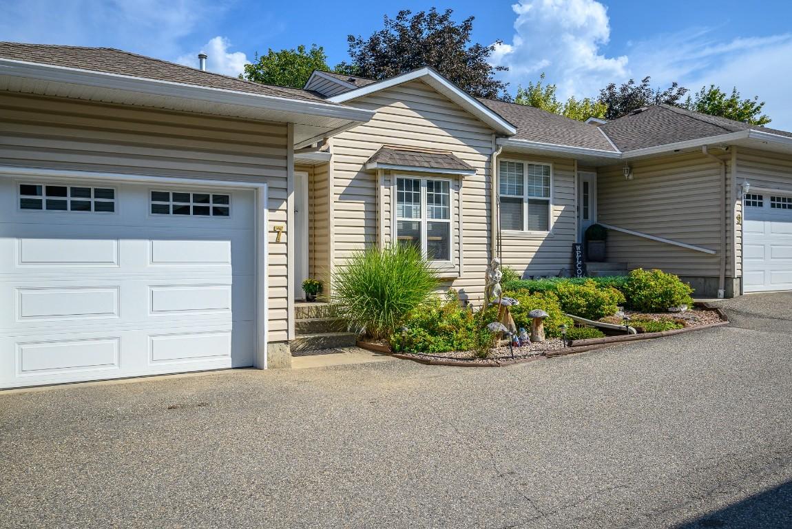 









3485


Rosedale

Avenue, 7,
Armstrong,




BC
V4Y 2B3

