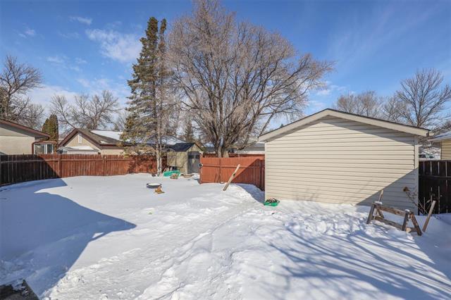 









10


Kerwell

PL,
Winnipeg,




MB
R2N 1G6

