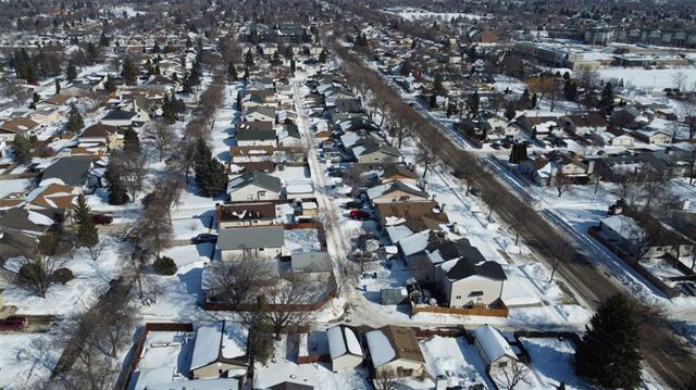 









10


Kerwell

PL,
Winnipeg,




MB
R2N 1G6

