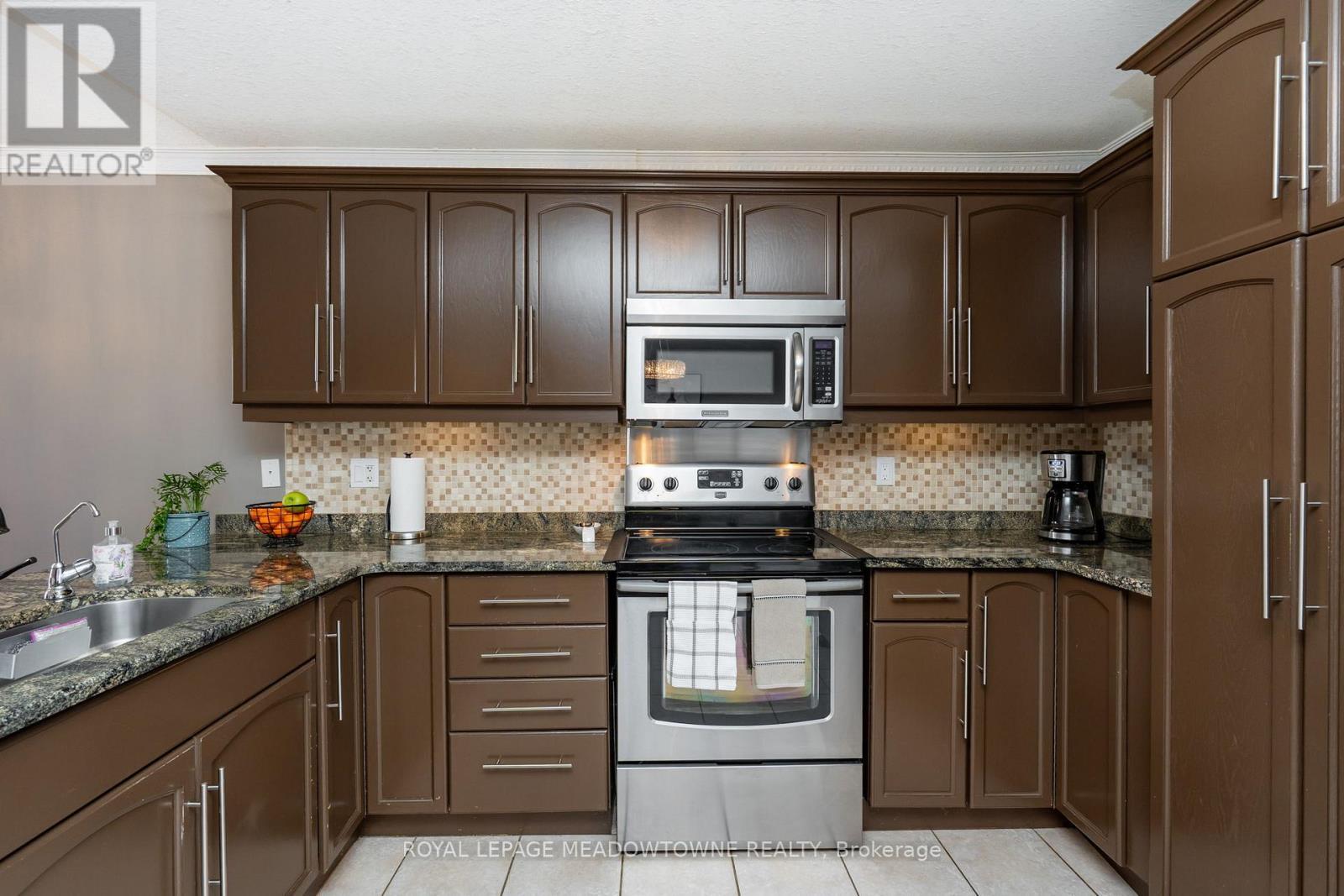 












70 REVELL DRIVE

,
Centre Wellington,




Ontario
N1M0A5

