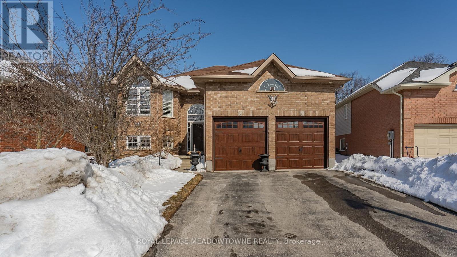 












70 REVELL DRIVE

,
Centre Wellington,




Ontario
N1M0A5

