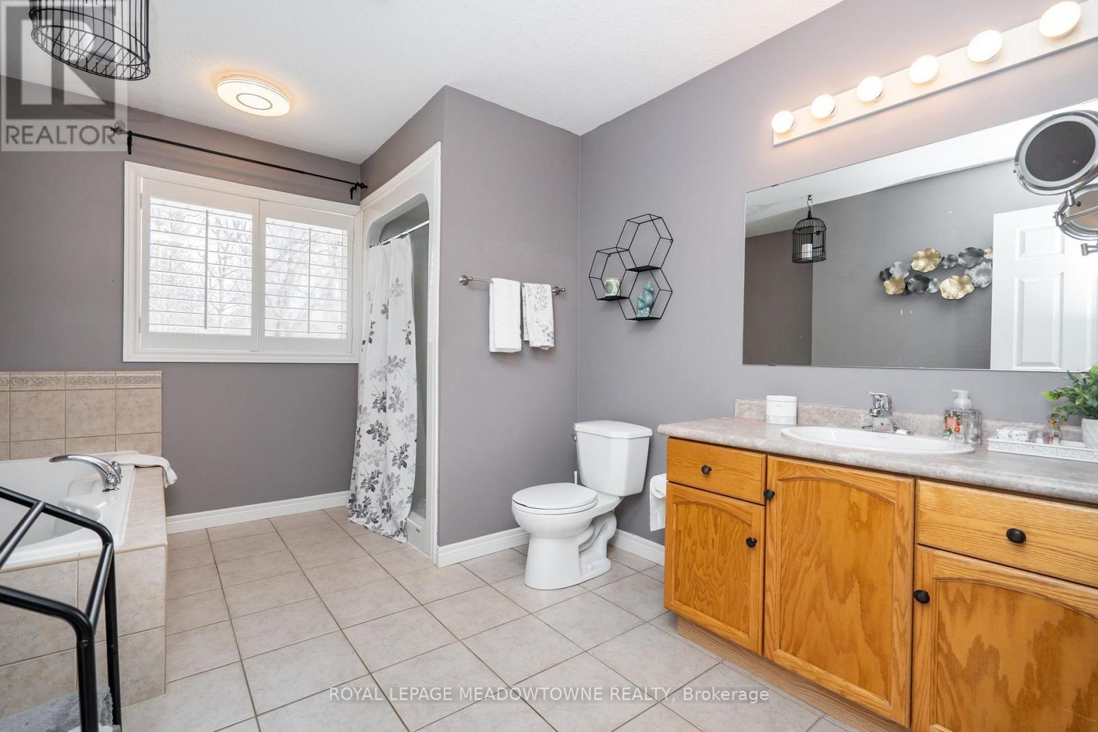 












70 REVELL DRIVE

,
Centre Wellington,




Ontario
N1M0A5

