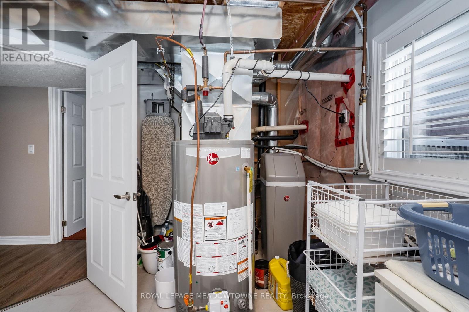 












70 REVELL DRIVE

,
Centre Wellington,




Ontario
N1M0A5

