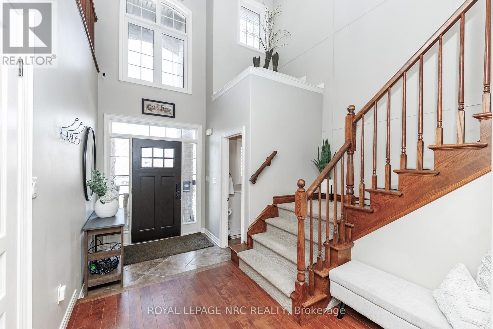 












27 BELL AVENUE

,
Grimsby (Grimsby East),




Ontario
L3M1B2

