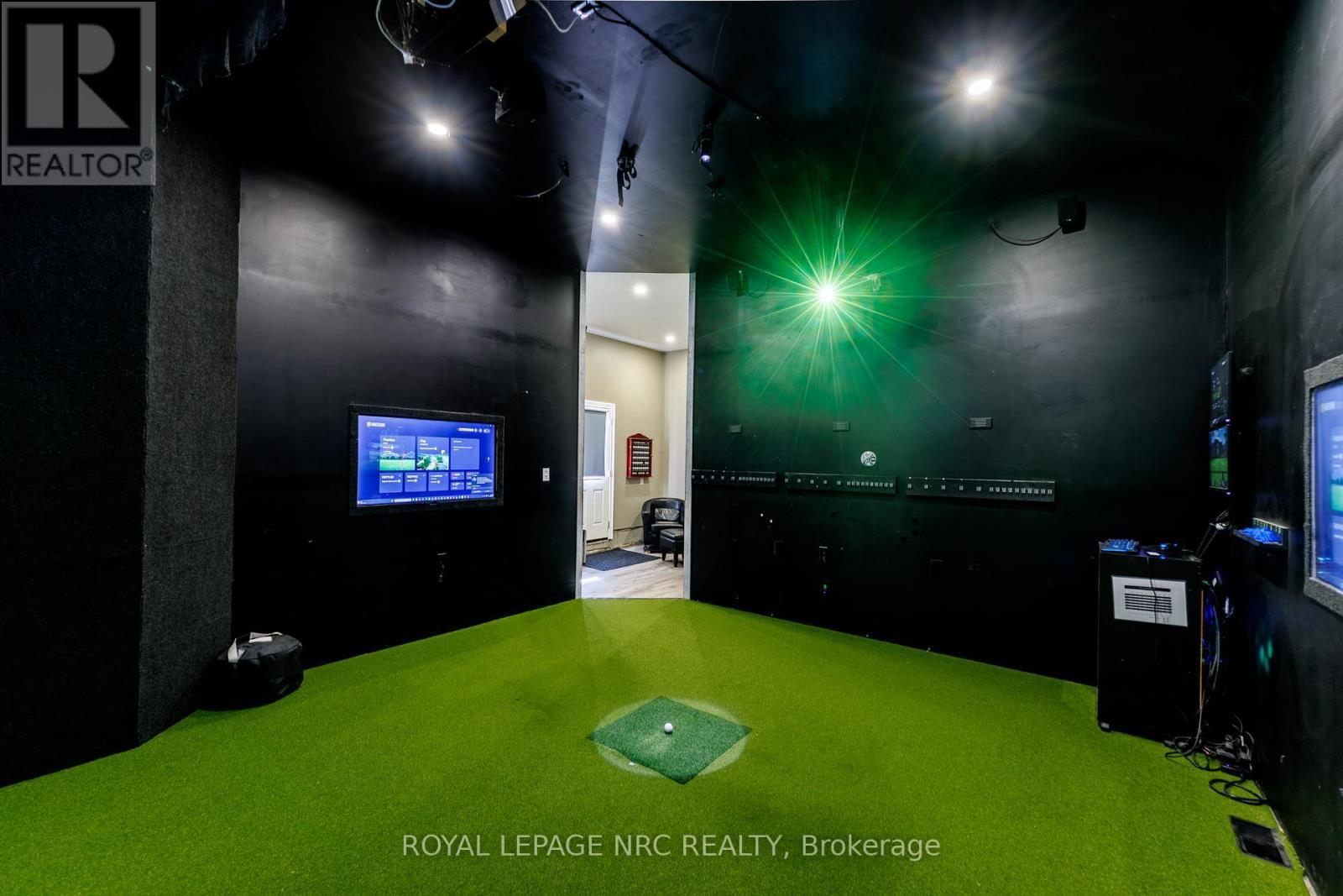 












27 BELL AVENUE

,
Grimsby (Grimsby East),




Ontario
L3M1B2

