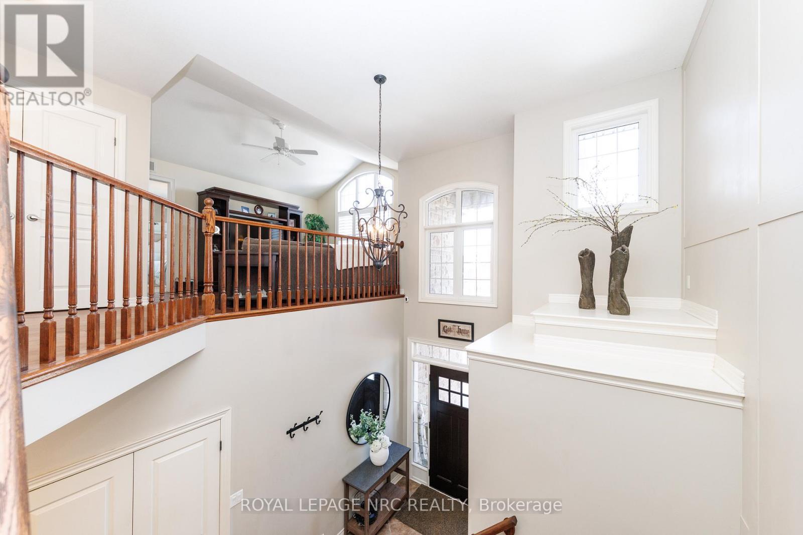 












27 BELL AVENUE

,
Grimsby (Grimsby East),




Ontario
L3M1B2

