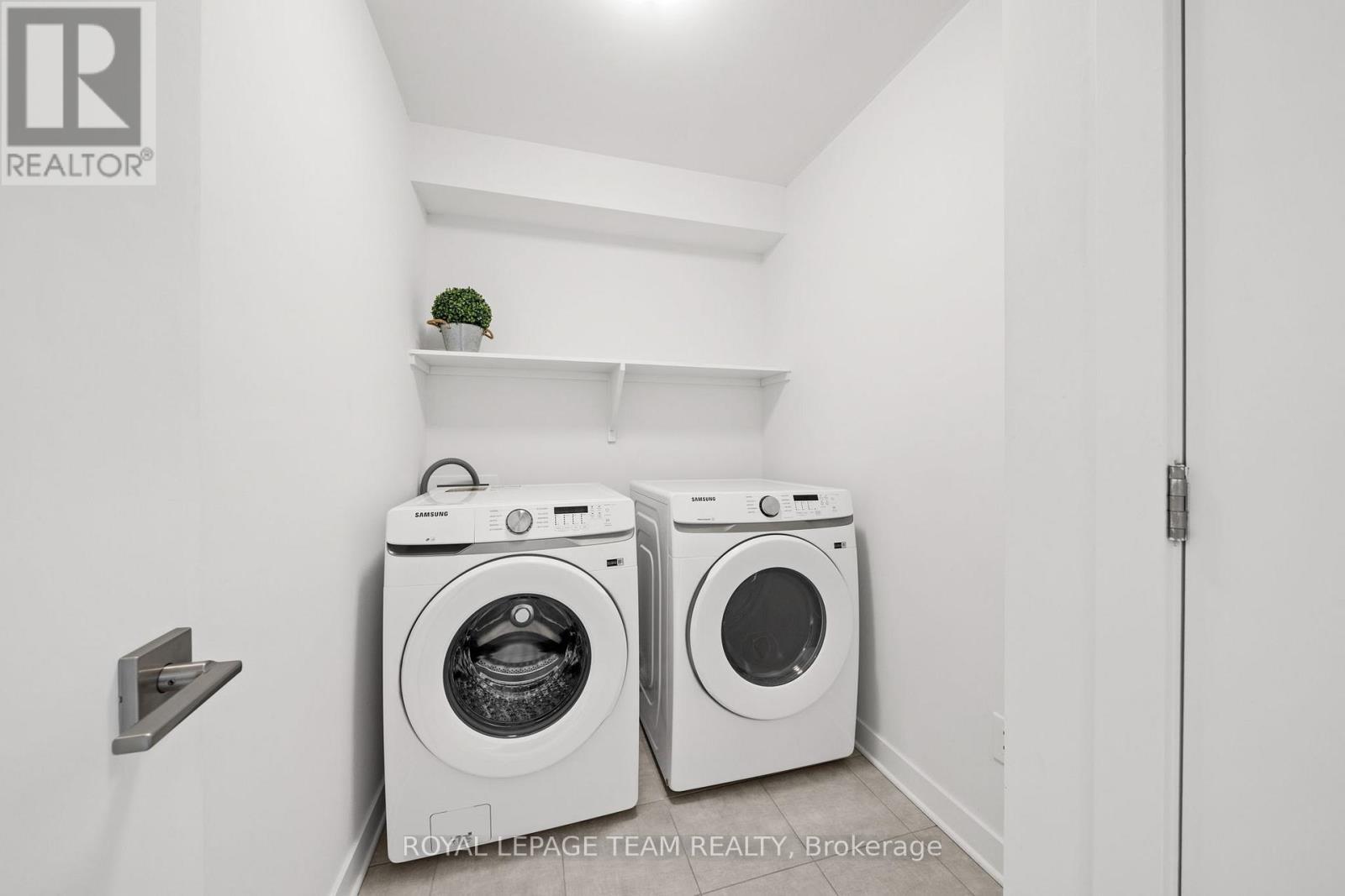 












222 TRUMPETER GROVE

,
Ottawa,




Ontario
K4M0N7

