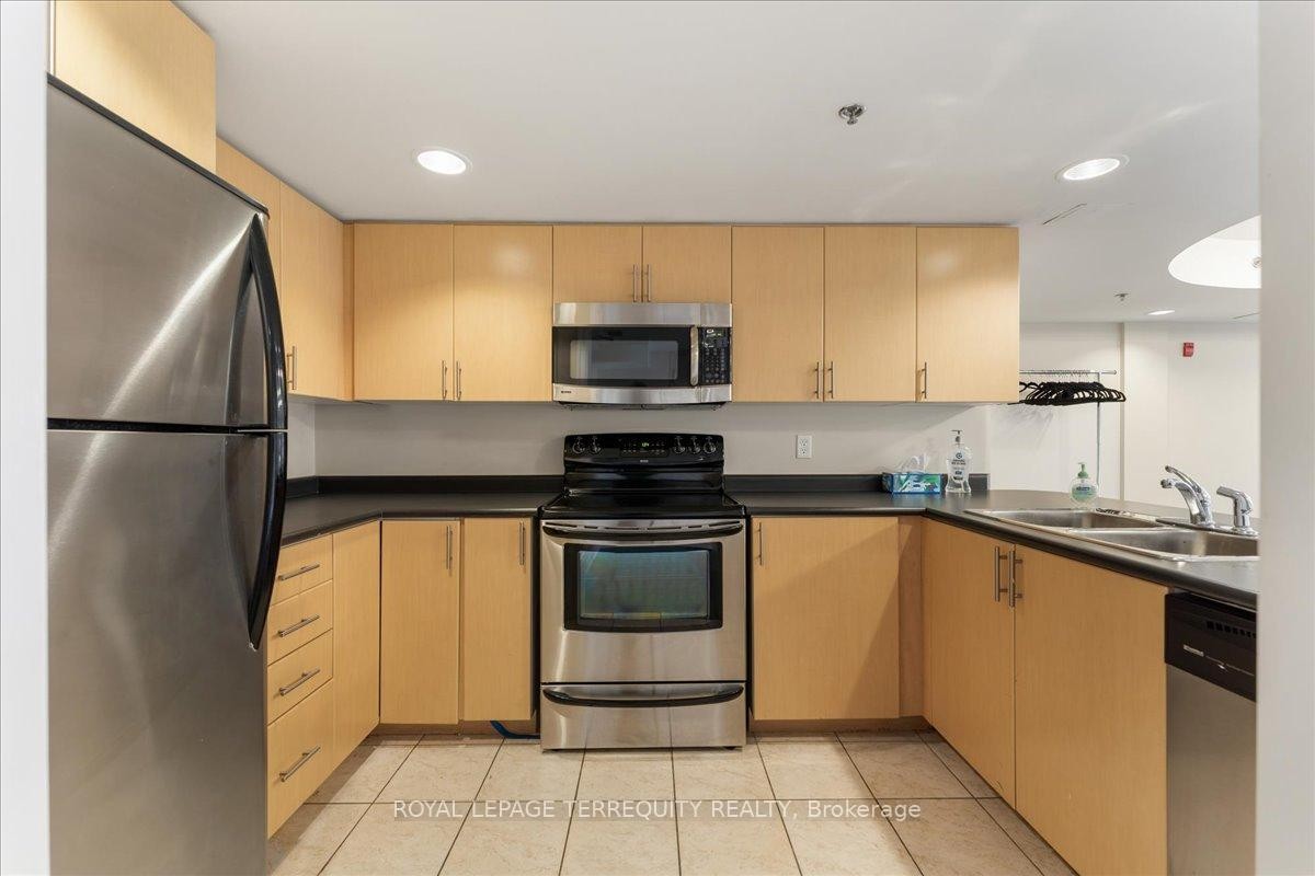 









3070


Rotary

Way, 402,
Burlington,




ON
L7M 0H1

