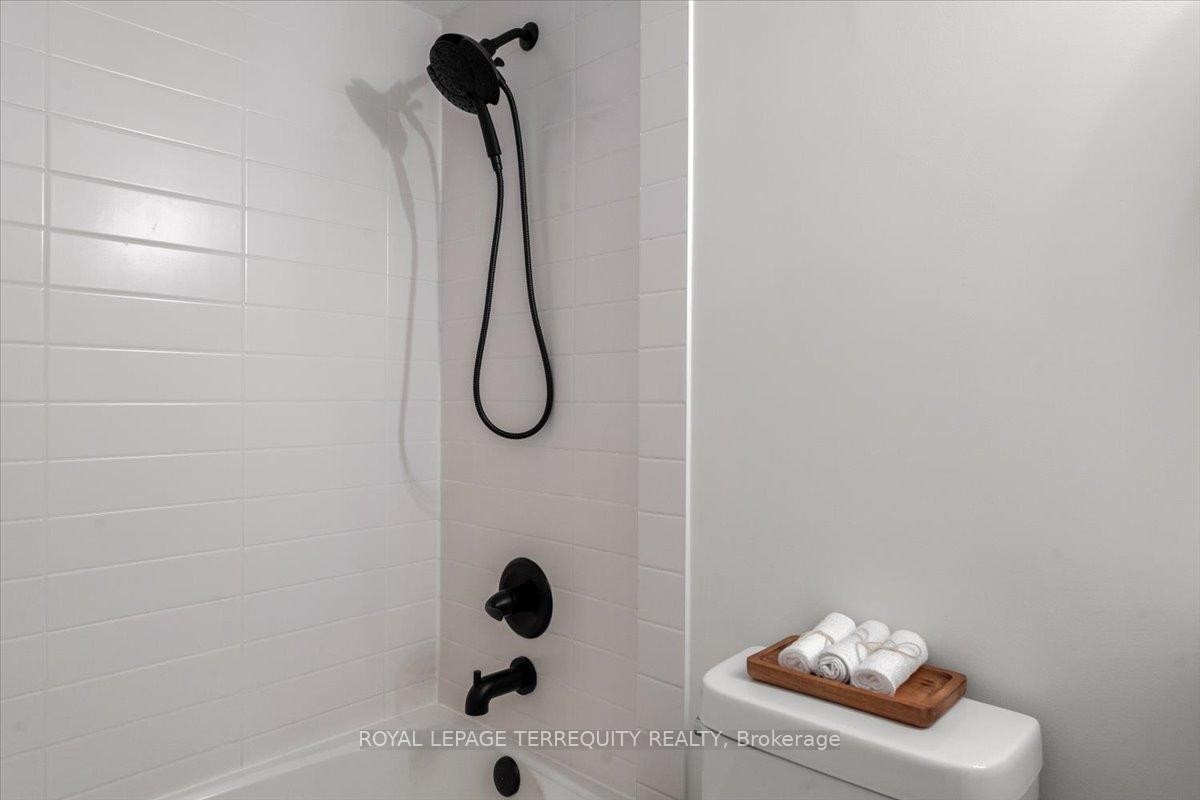 









3070


Rotary

Way, 402,
Burlington,




ON
L7M 0H1

