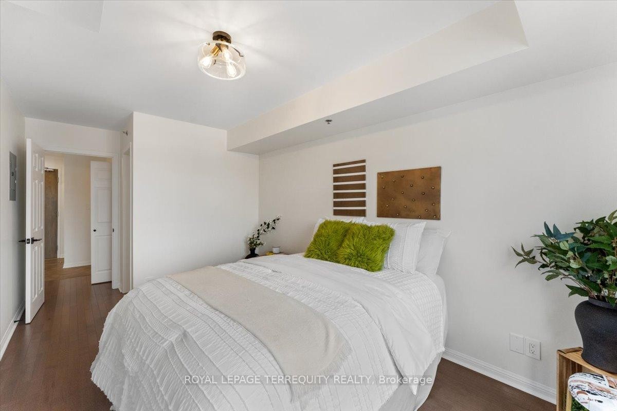 









3070


Rotary

Way, 402,
Burlington,




ON
L7M 0H1

