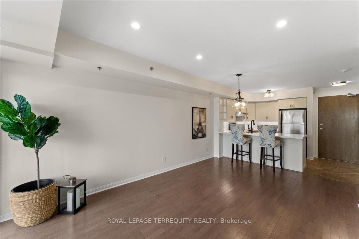 









3070


Rotary

Way, 402,
Burlington,




ON
L7M 0H1

