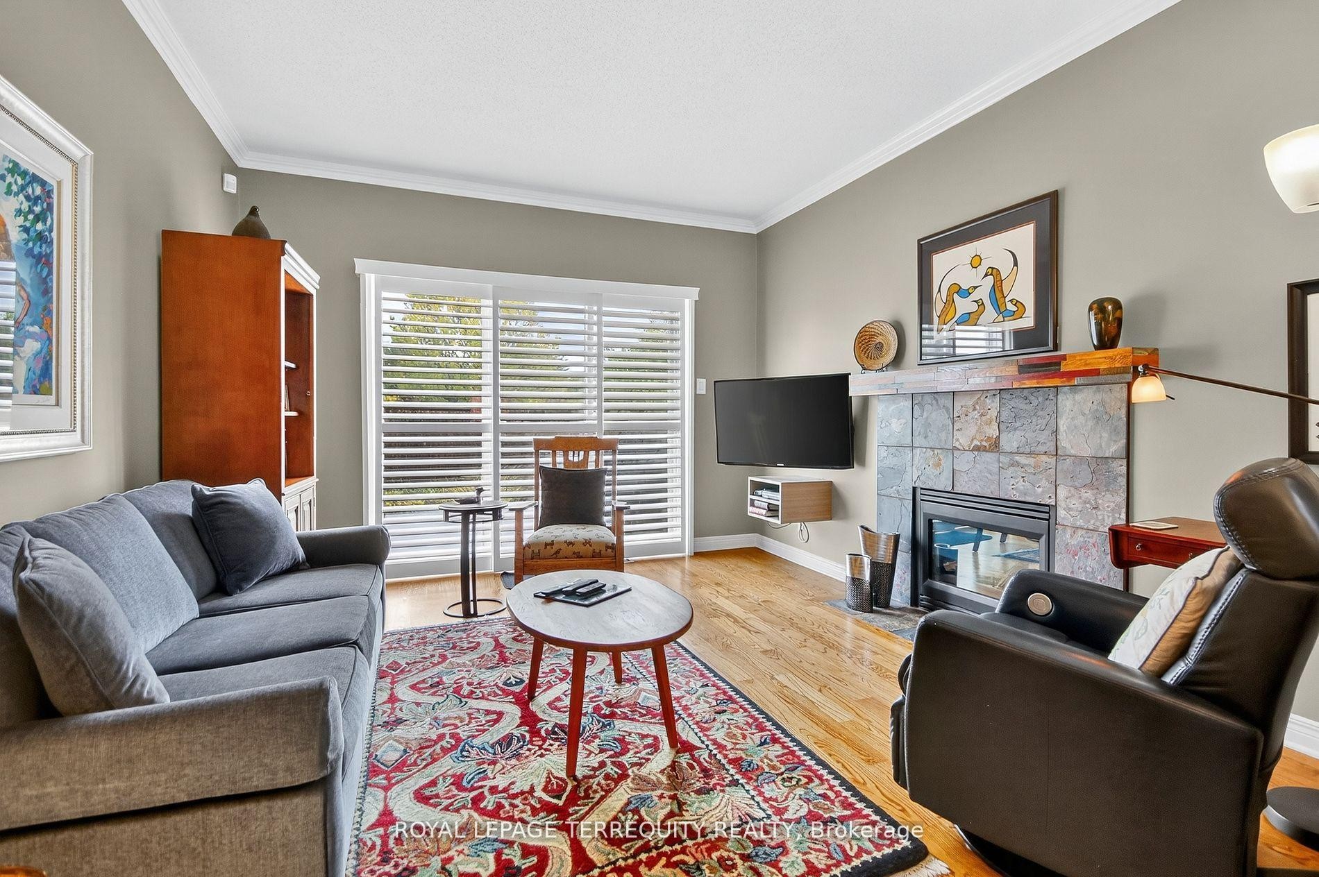 









96


Allanford

Avenue,
Hunt Club - South Keys and Area,




ON
K1T 3Y6

