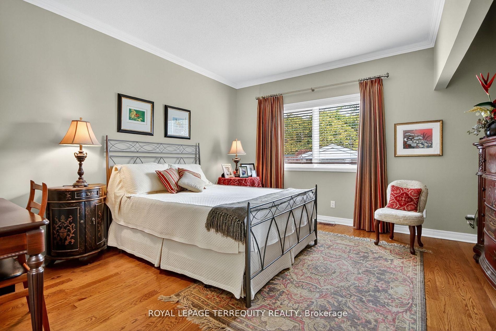 









96


Allanford

Avenue,
Hunt Club - South Keys and Area,




ON
K1T 3Y6

