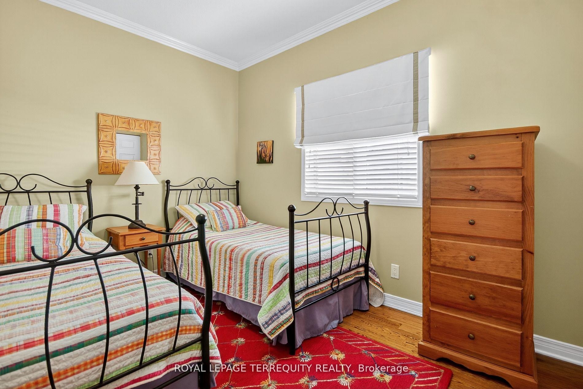 









96


Allanford

Avenue,
Hunt Club - South Keys and Area,




ON
K1T 3Y6

