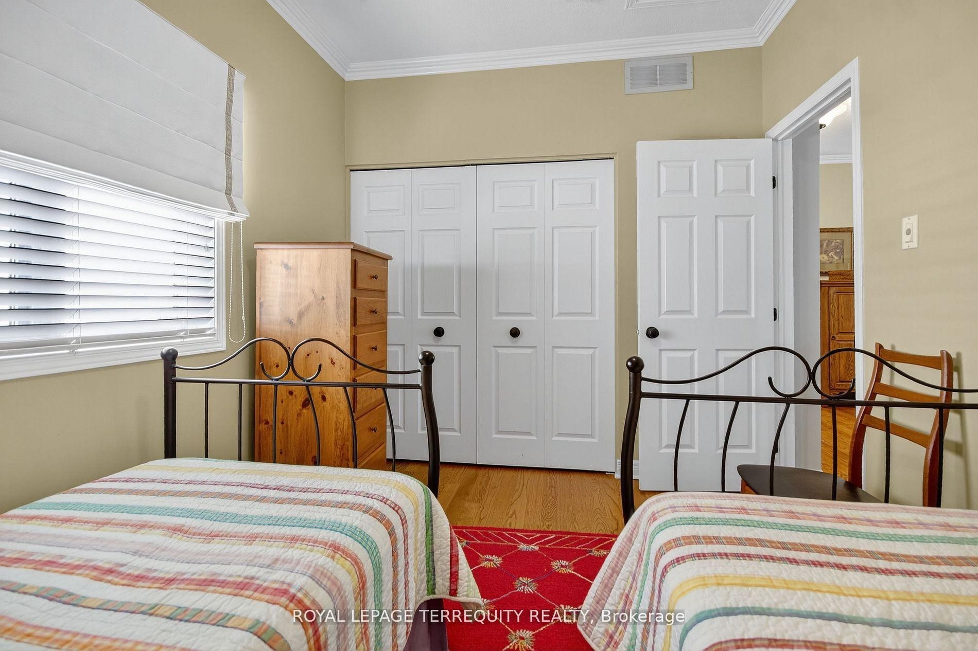 









96


Allanford

Avenue,
Hunt Club - South Keys and Area,




ON
K1T 3Y6

