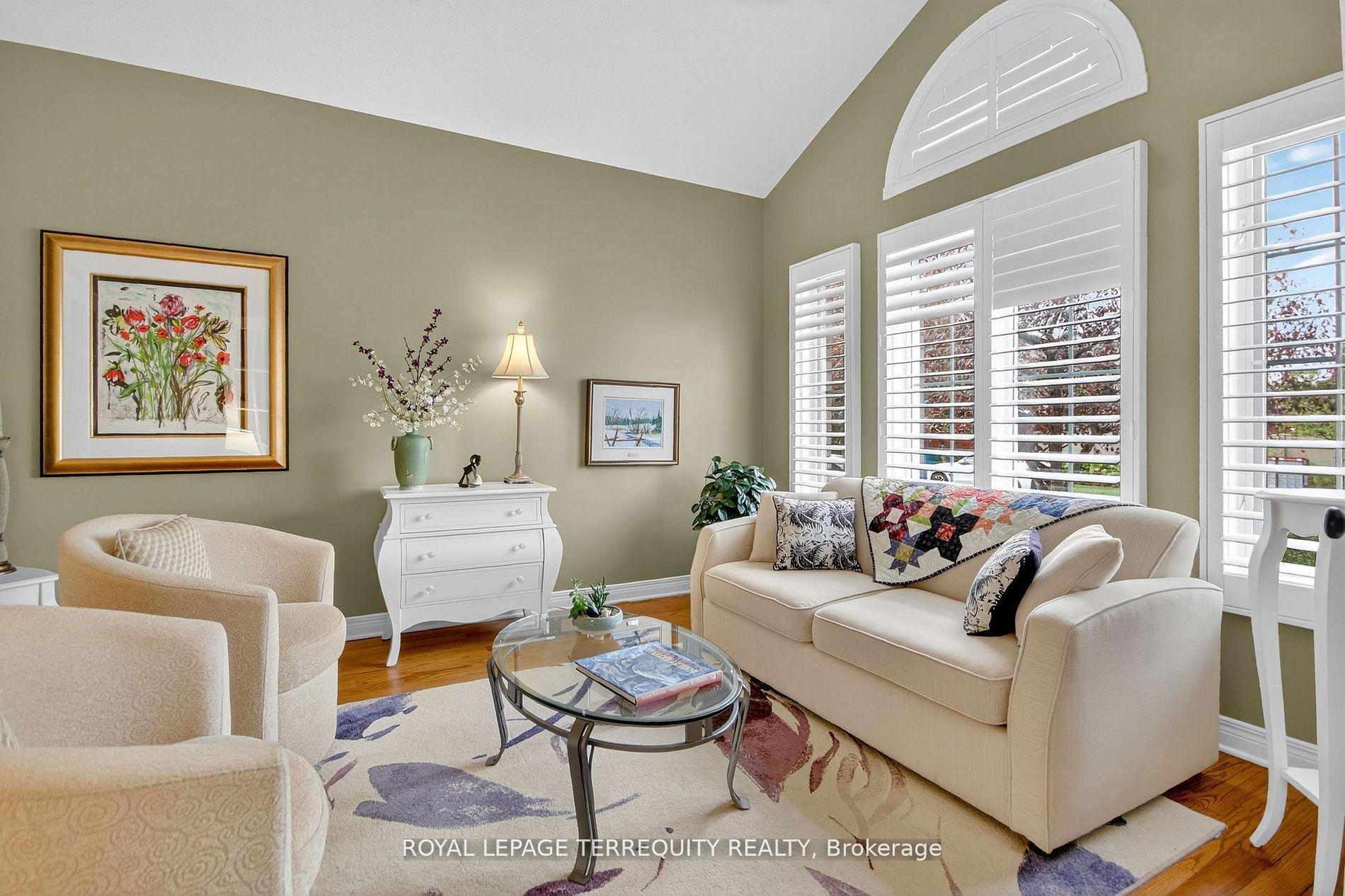 









96


Allanford

Avenue,
Hunt Club - South Keys and Area,




ON
K1T 3Y6

