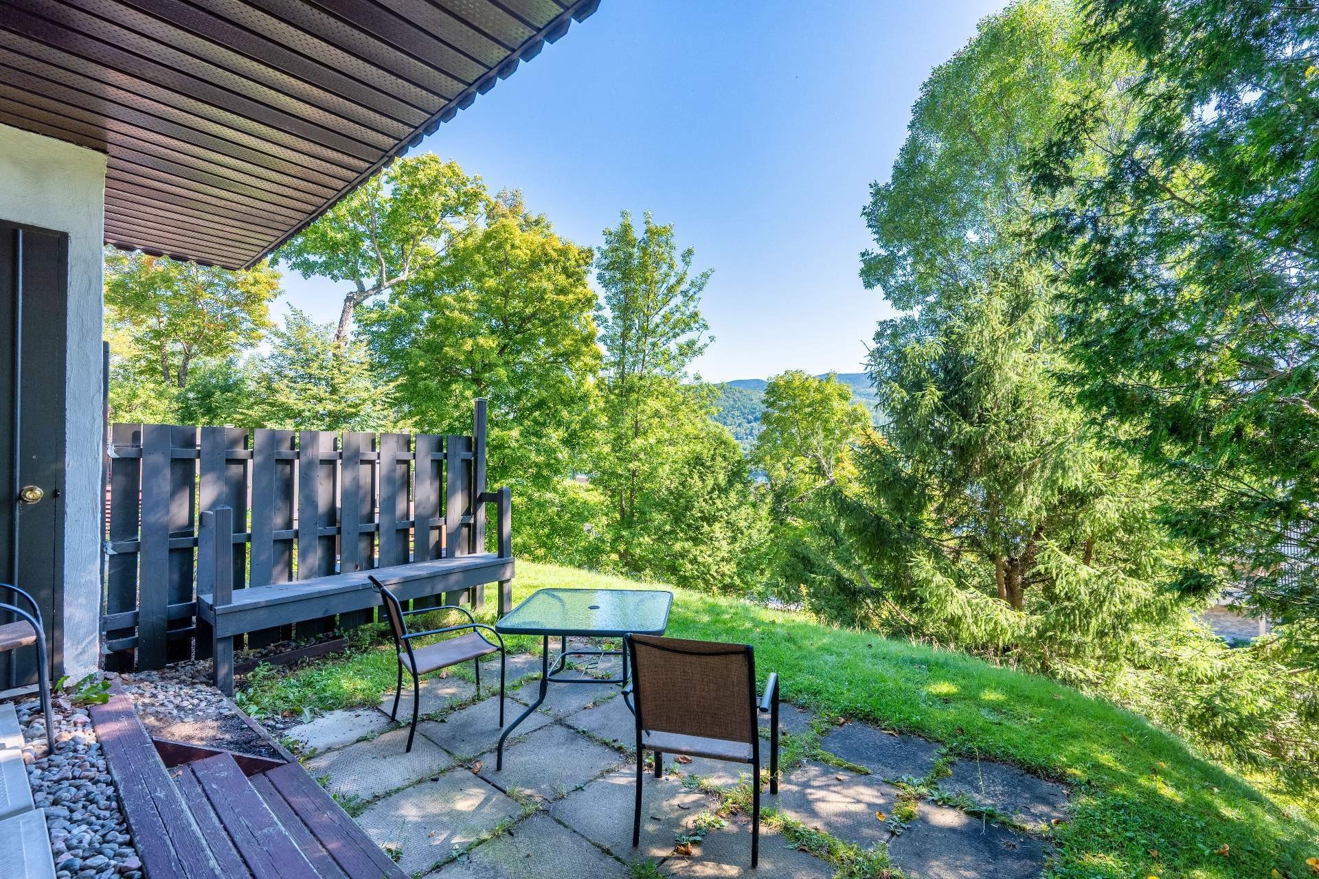 









231


Ch. de Lac-Tremblant-Nord

, 420,
Mont-Tremblant,




QC
J8E1B4

