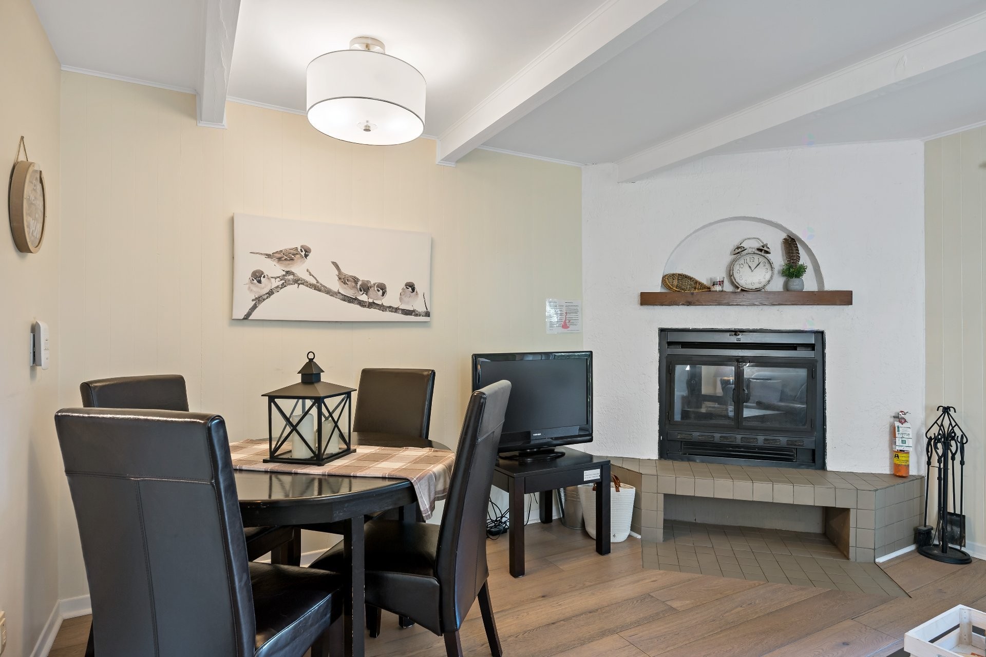 









231


Ch. de Lac-Tremblant-Nord

, 420,
Mont-Tremblant,




QC
J8E1B4

