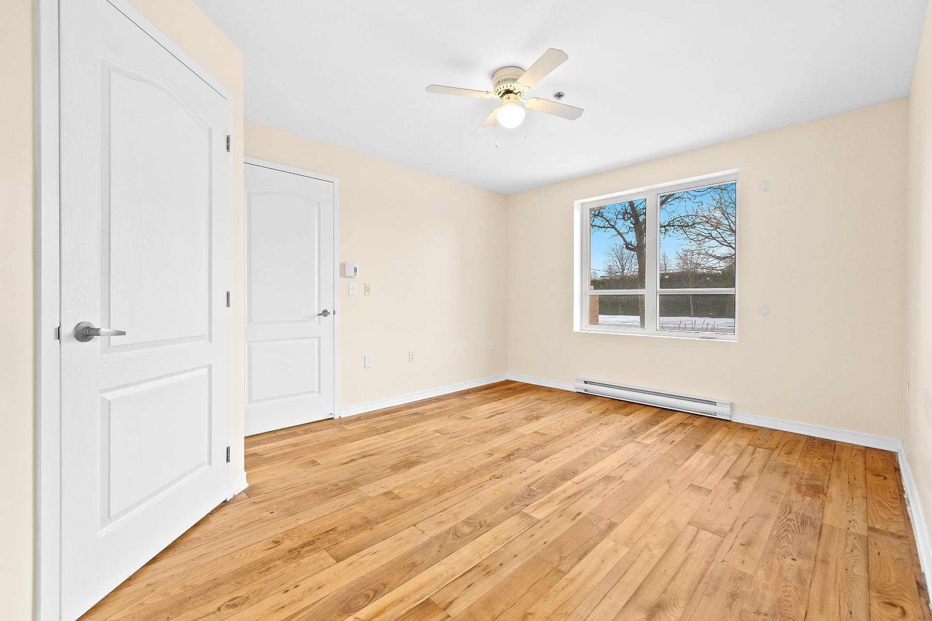 









33


Boul. St-Elzear E.

, 111,
Laval (Vimont),




QC
H7M1C3

