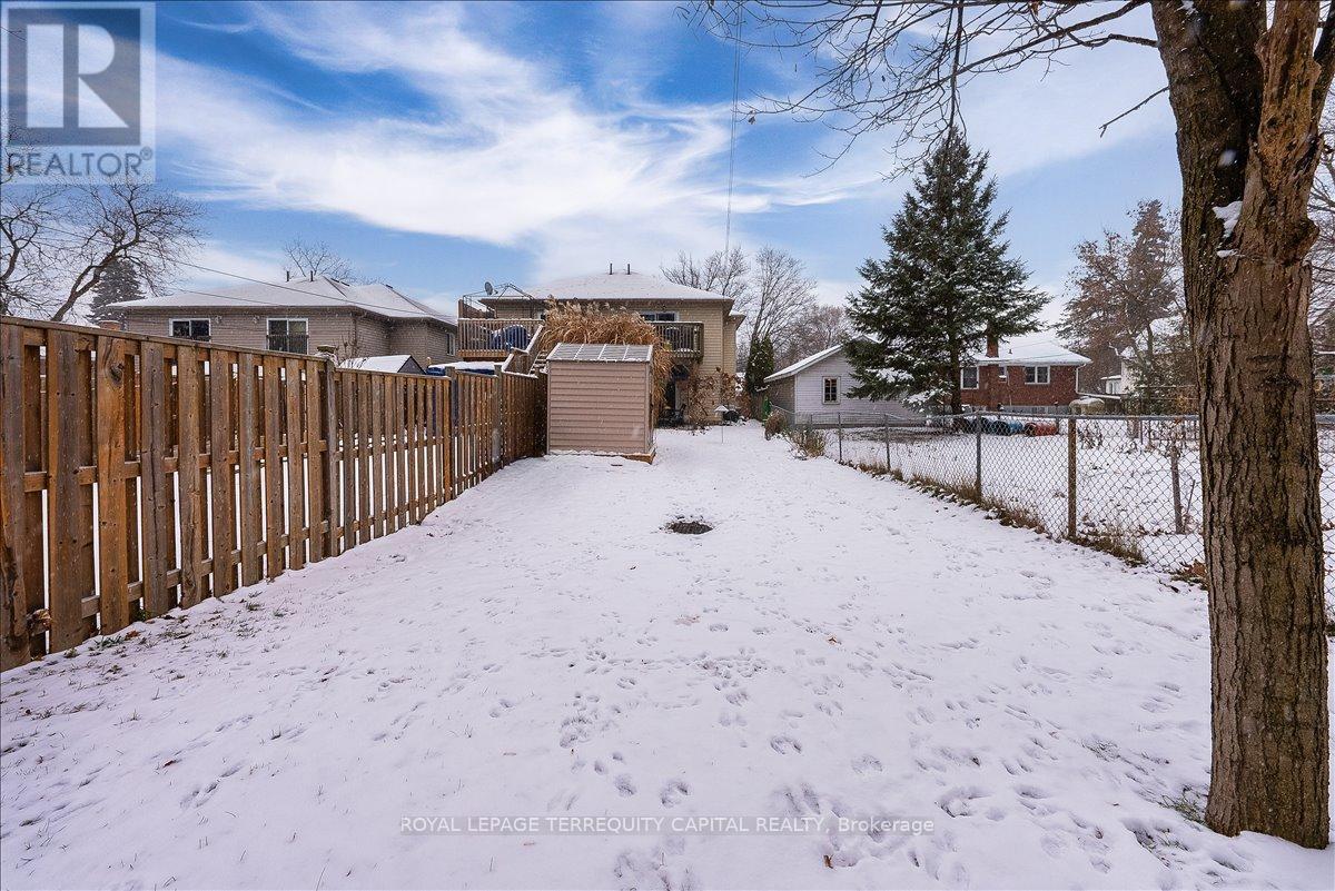 












102 HENRY STREET

,
Barrie,




Ontario
L4N1C8

