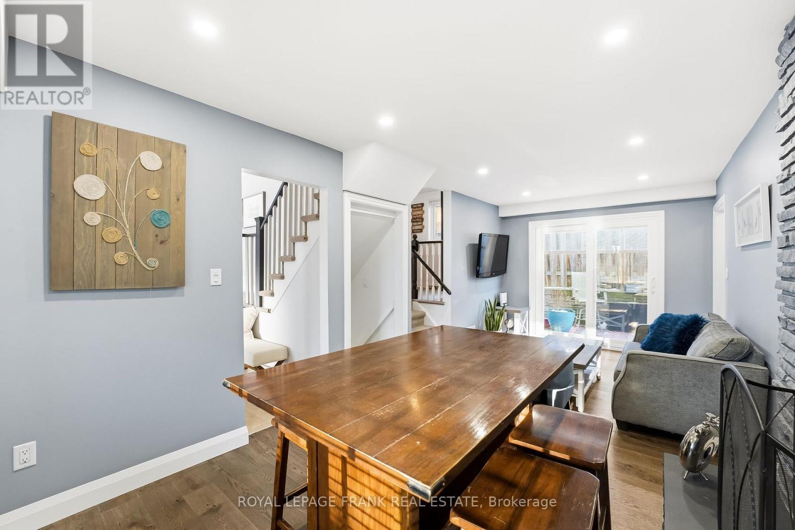 












489 CRESTWOOD DRIVE

,
Oshawa (O'Neill),




Ontario
L1G2R4

