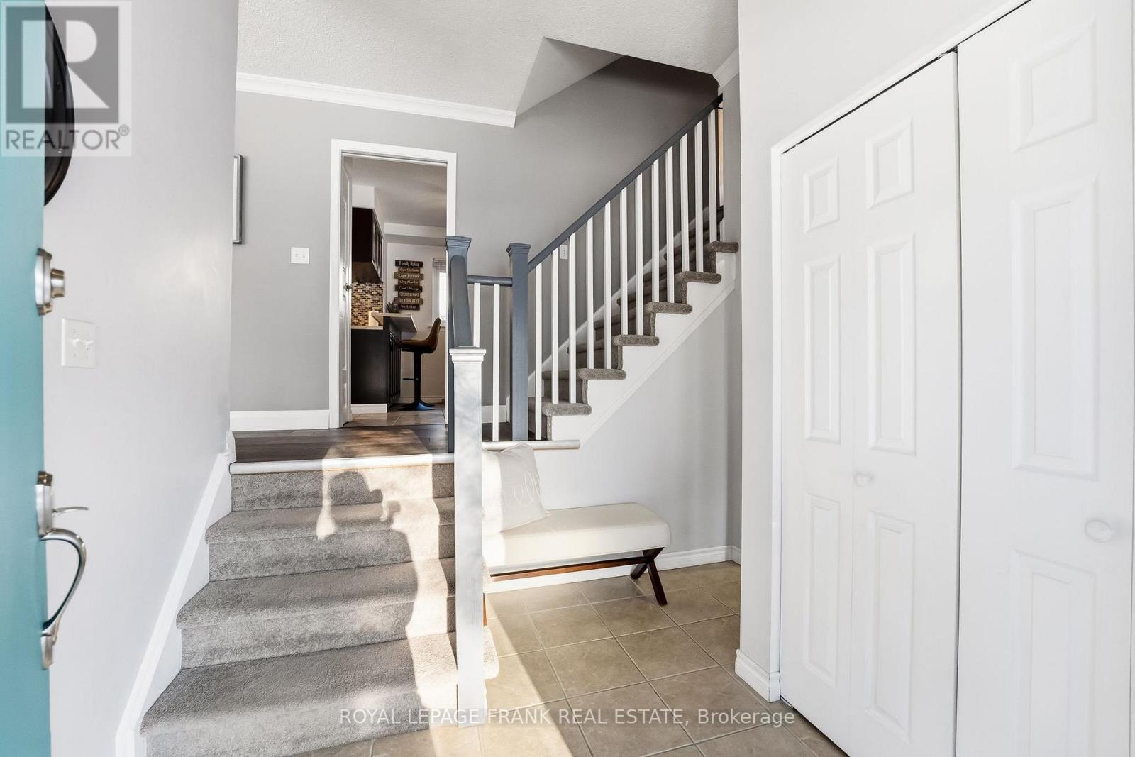 












489 CRESTWOOD DRIVE

,
Oshawa (O'Neill),




Ontario
L1G2R4

