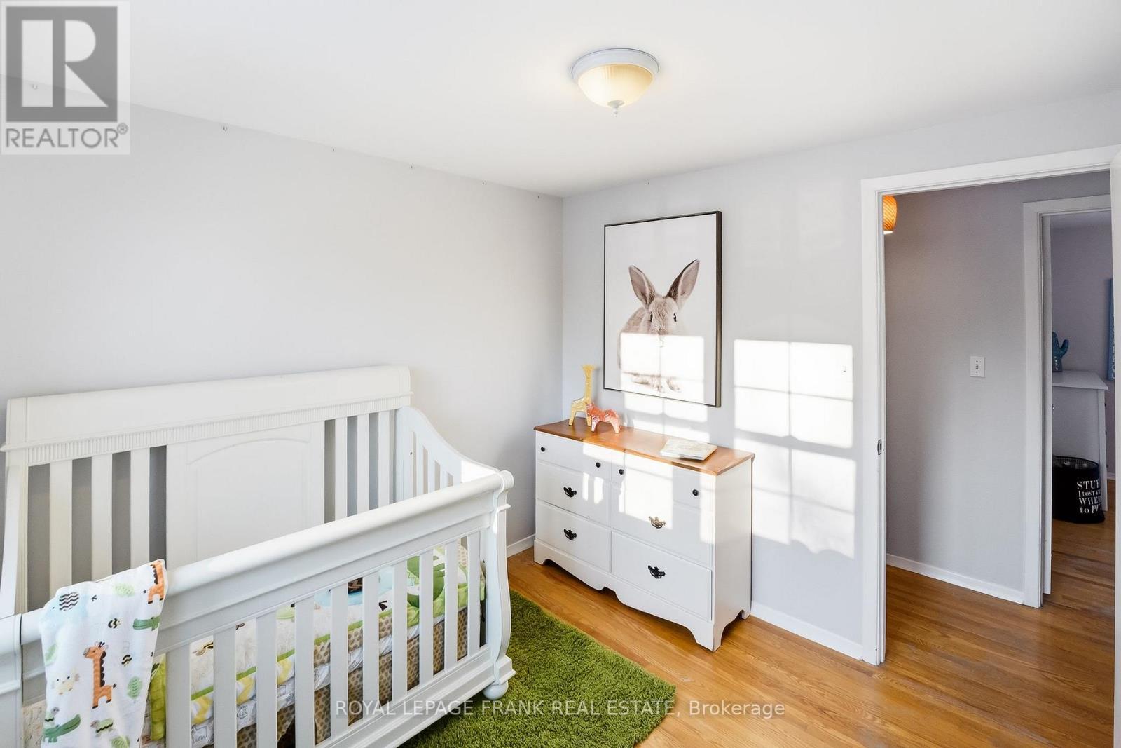 












489 CRESTWOOD DRIVE

,
Oshawa (O'Neill),




Ontario
L1G2R4

