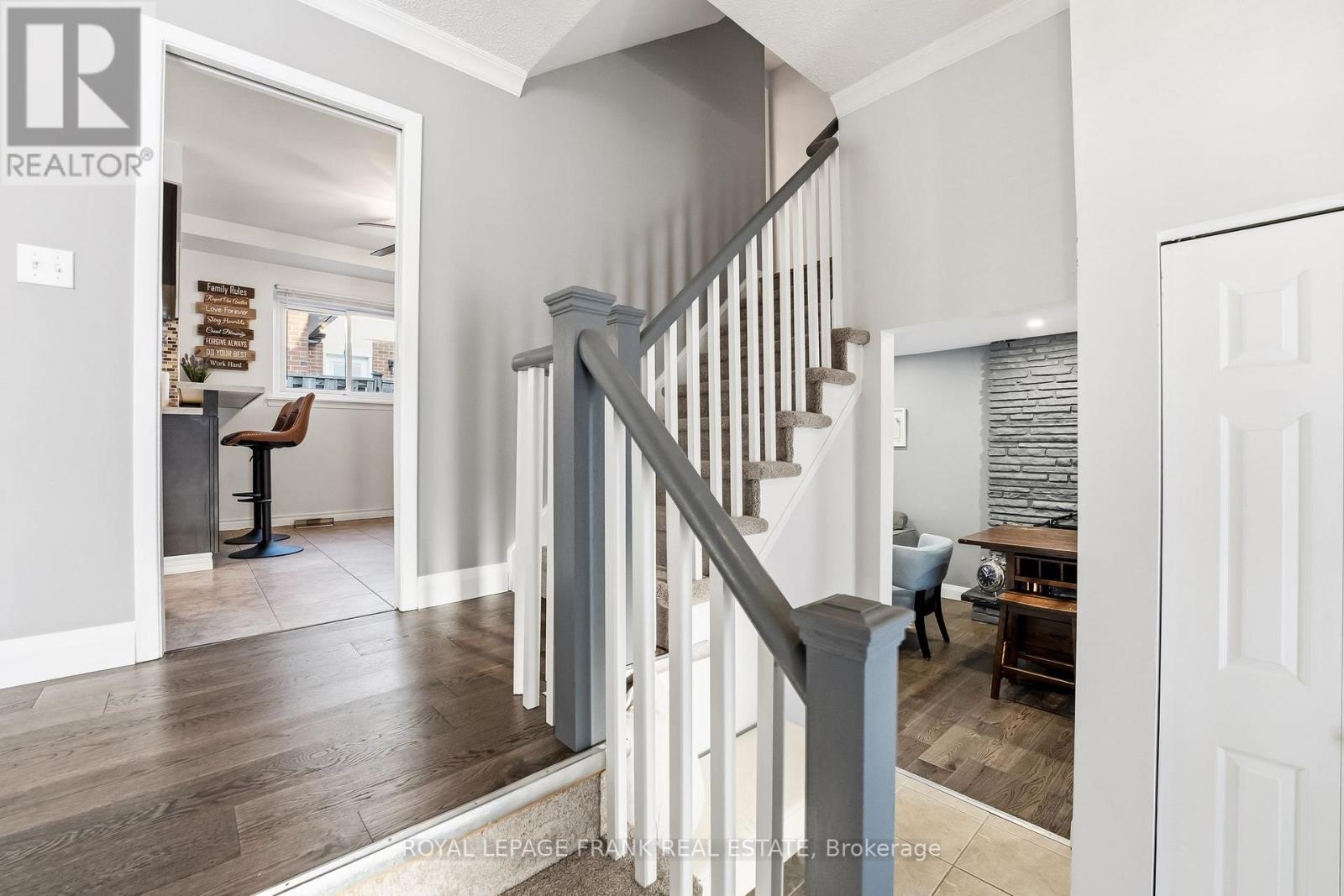 












489 CRESTWOOD DRIVE

,
Oshawa (O'Neill),




Ontario
L1G2R4

