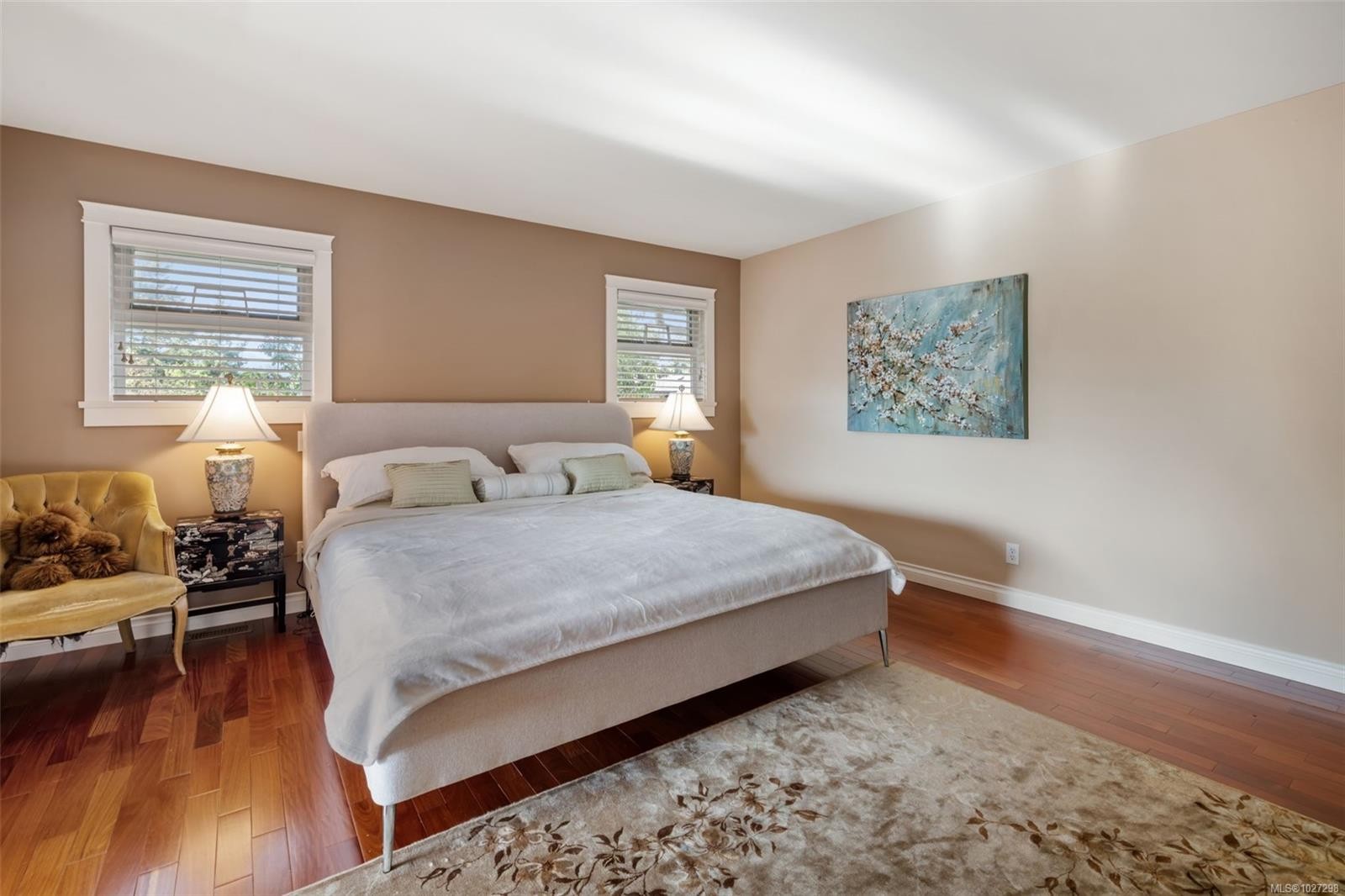 









567


Prince Robert

Dr,
View Royal,




BC
V9B 1E1

