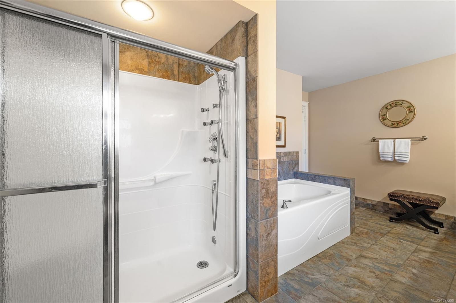 









567


Prince Robert

Dr,
View Royal,




BC
V9B 1E1

