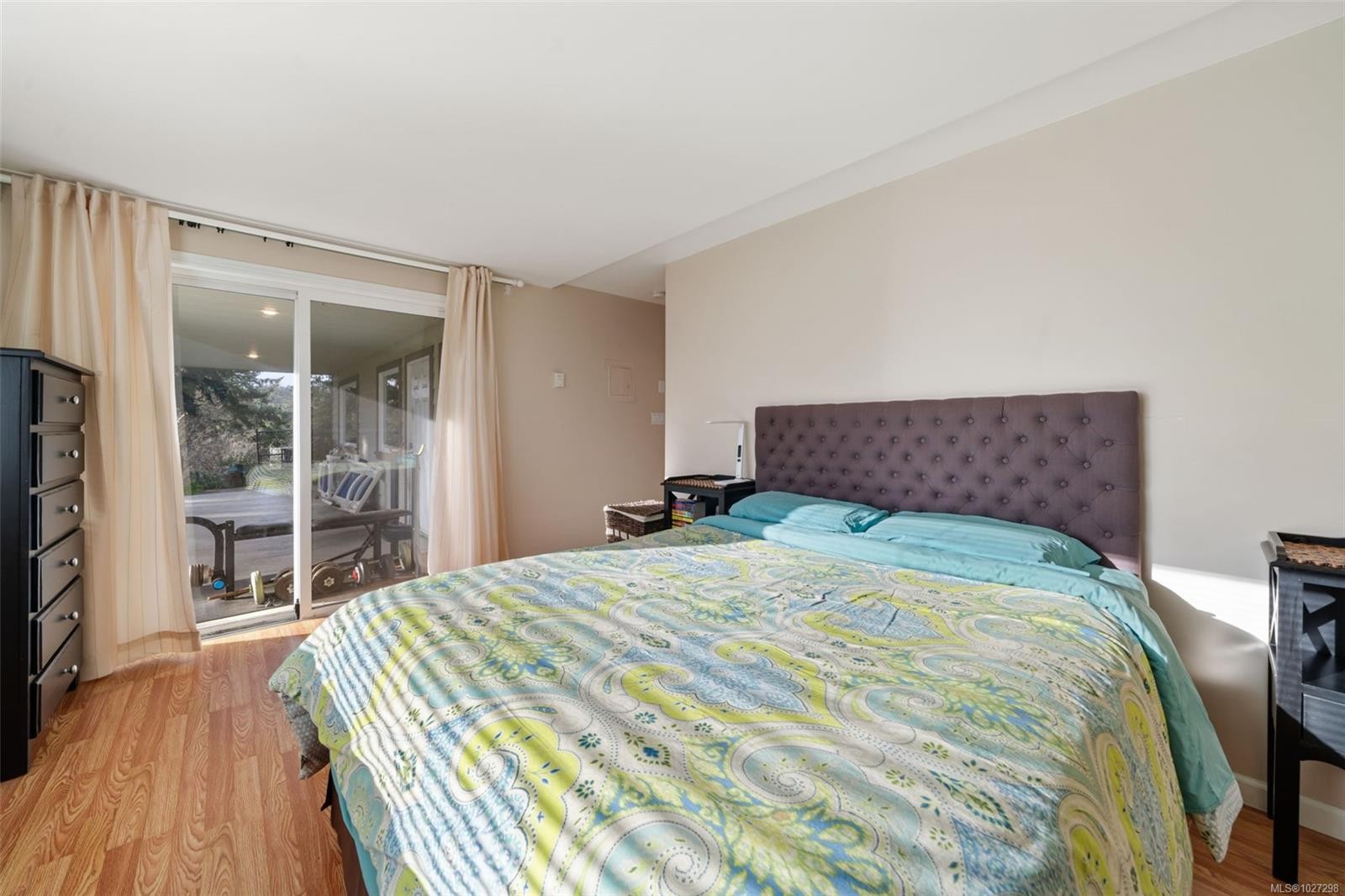 









567


Prince Robert

Dr,
View Royal,




BC
V9B 1E1

