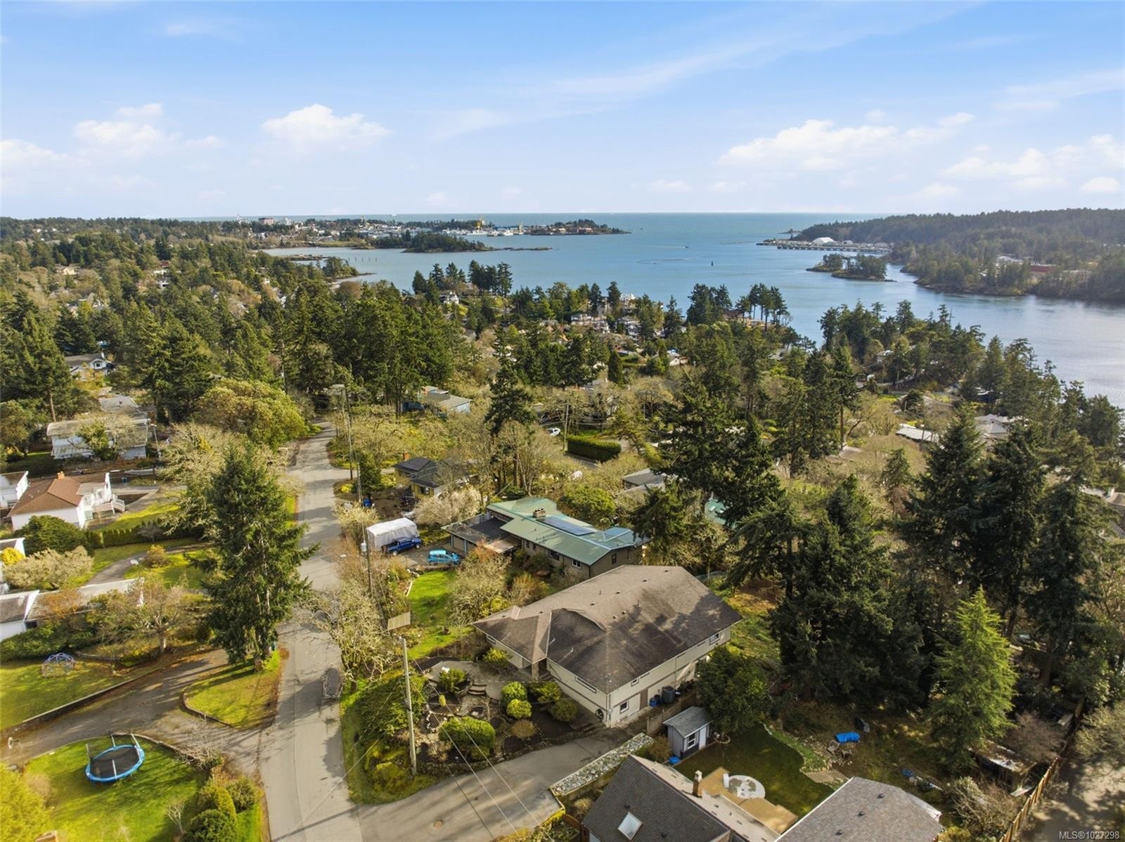 









567


Prince Robert

Dr,
View Royal,




BC
V9B 1E1

