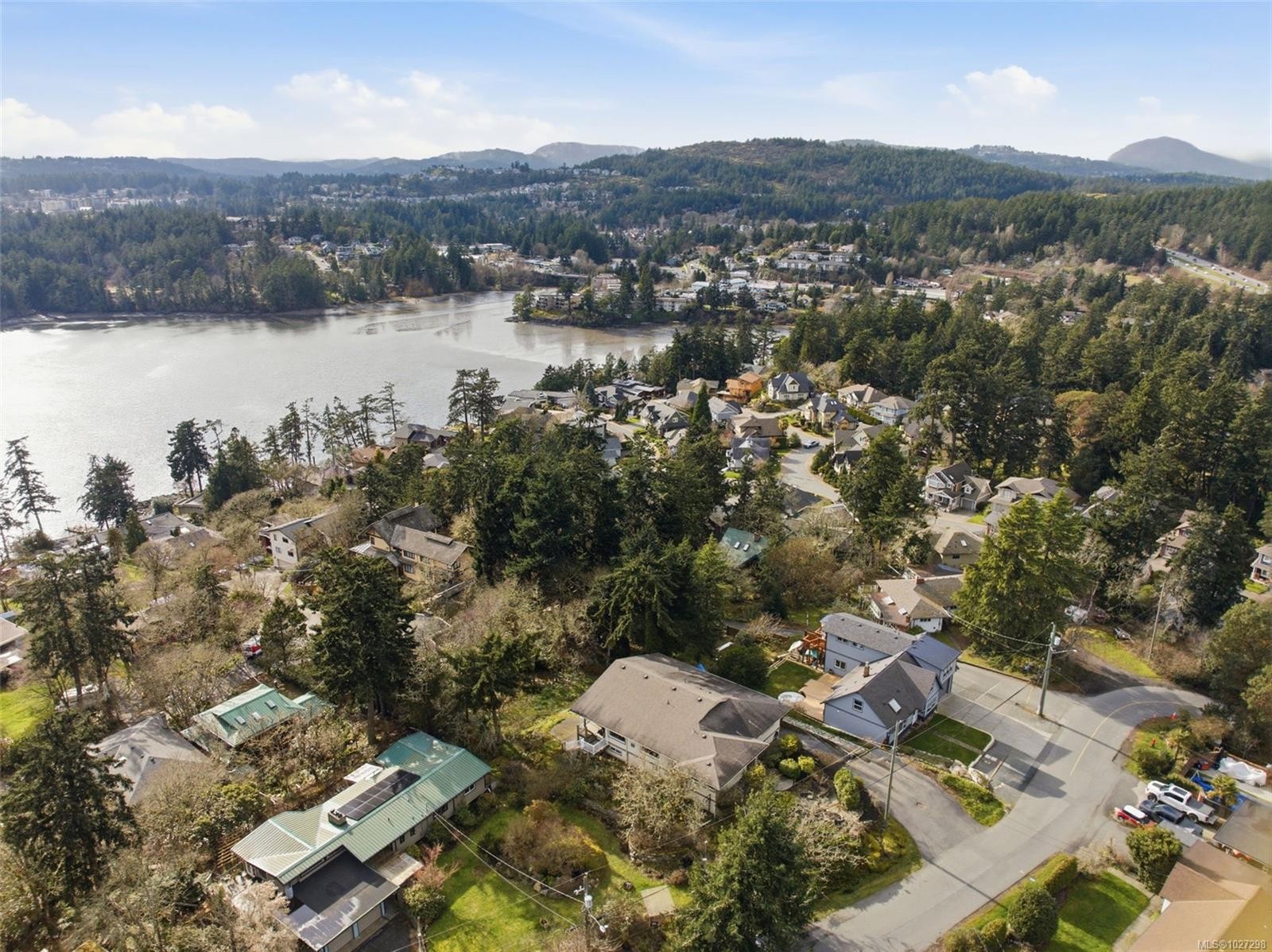 









567


Prince Robert

Dr,
View Royal,




BC
V9B 1E1

