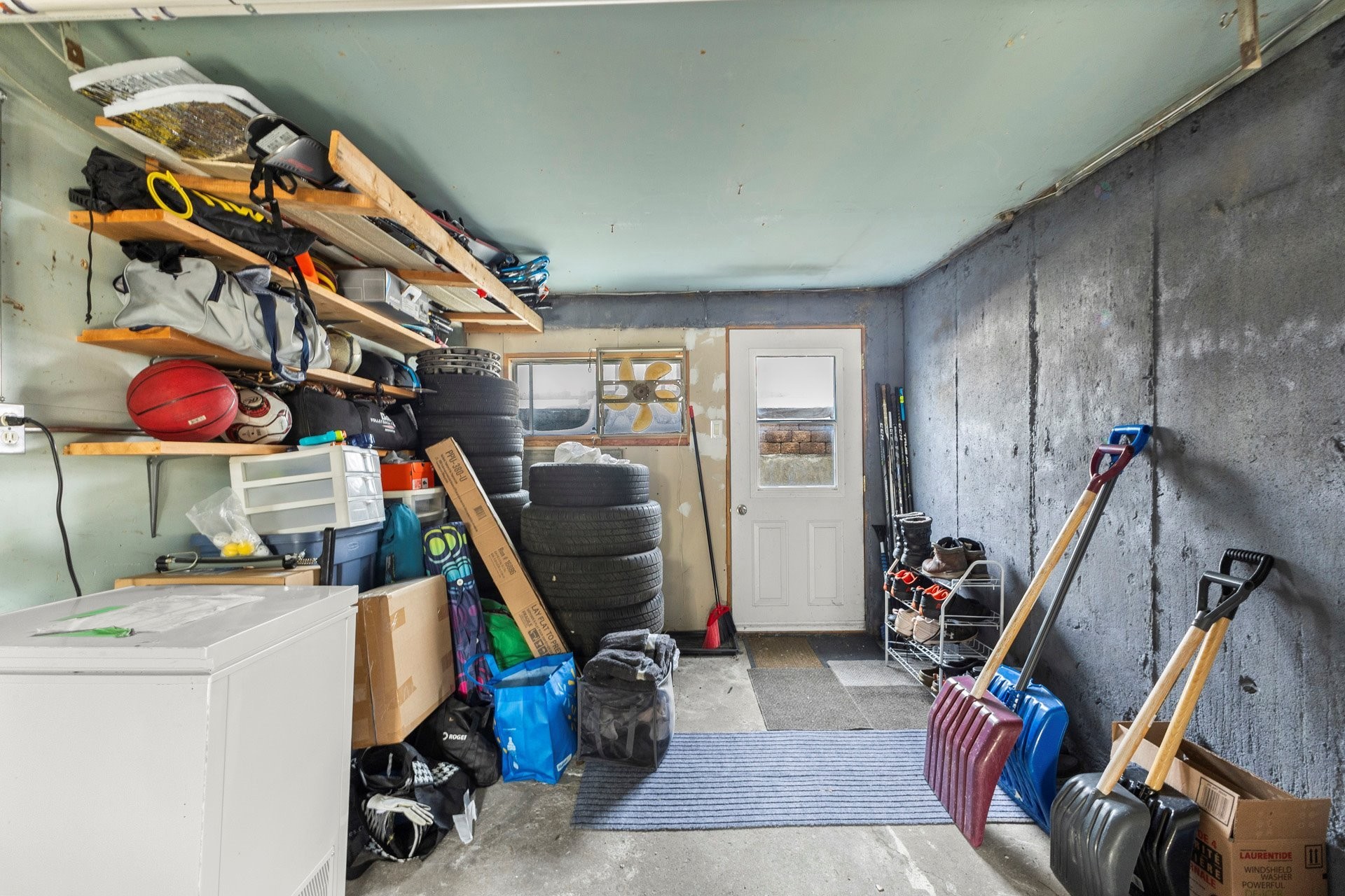 









5003


Rue Delray

,
Montréal (Pierrefonds-Roxboro),




QC
H8Z1Y4

