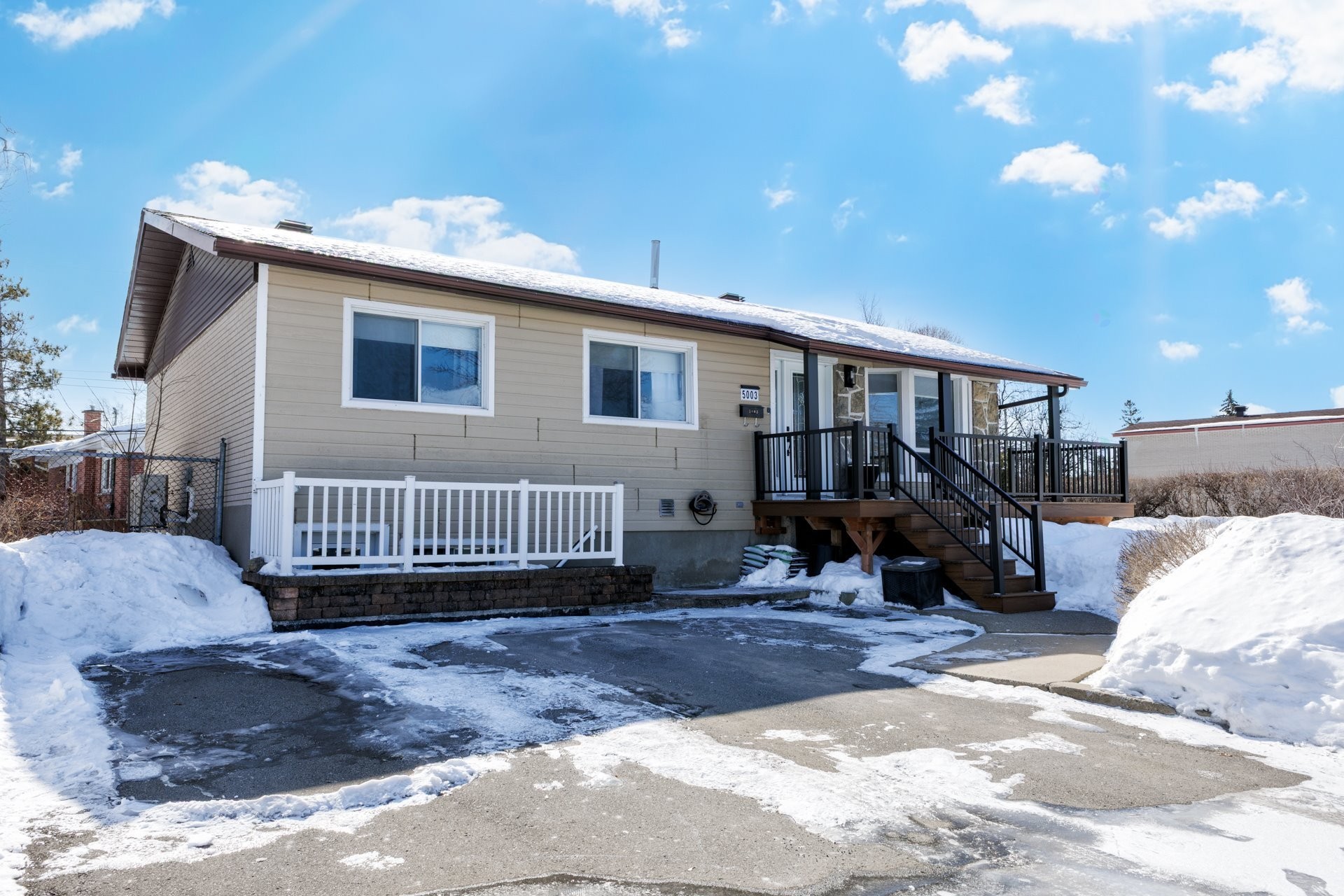 









5003


Rue Delray

,
Montréal (Pierrefonds-Roxboro),




QC
H8Z1Y4

