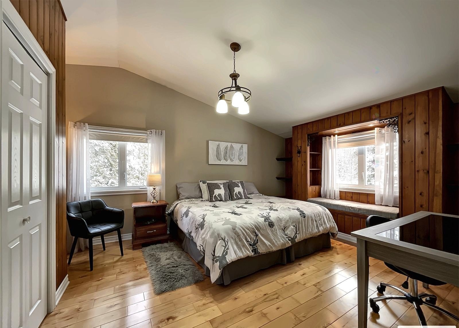 









172


Ch. du Zénith

,
Saint-Adolphe-d'Howard,




QC
J0T2B0

