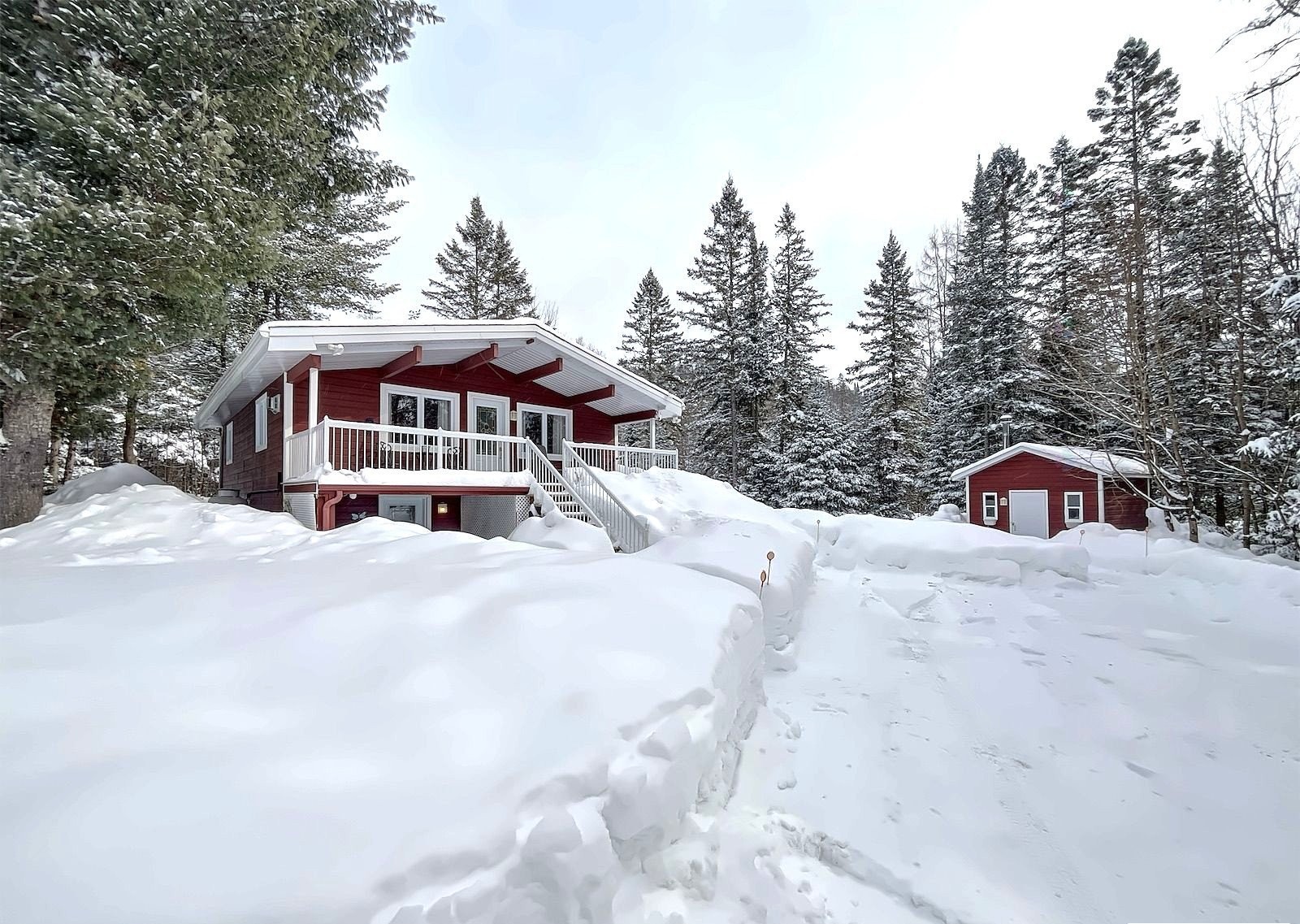 









172


Ch. du Zénith

,
Saint-Adolphe-d'Howard,




QC
J0T2B0

