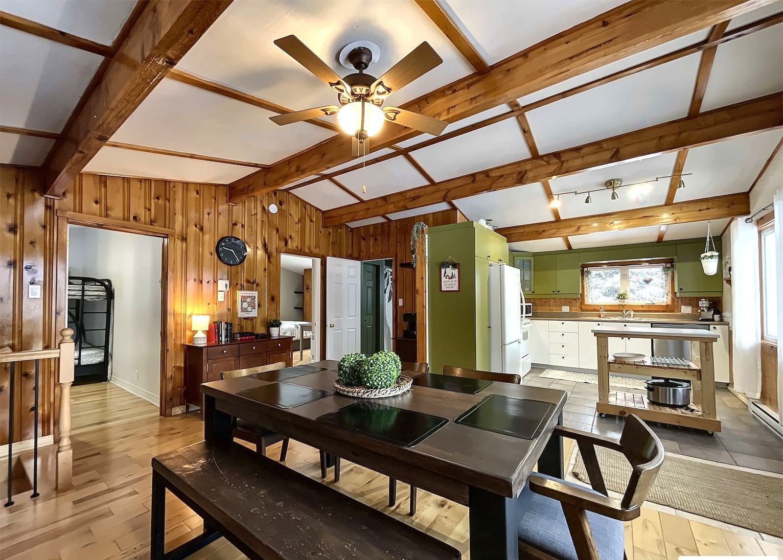 









172


Ch. du Zénith

,
Saint-Adolphe-d'Howard,




QC
J0T2B0

