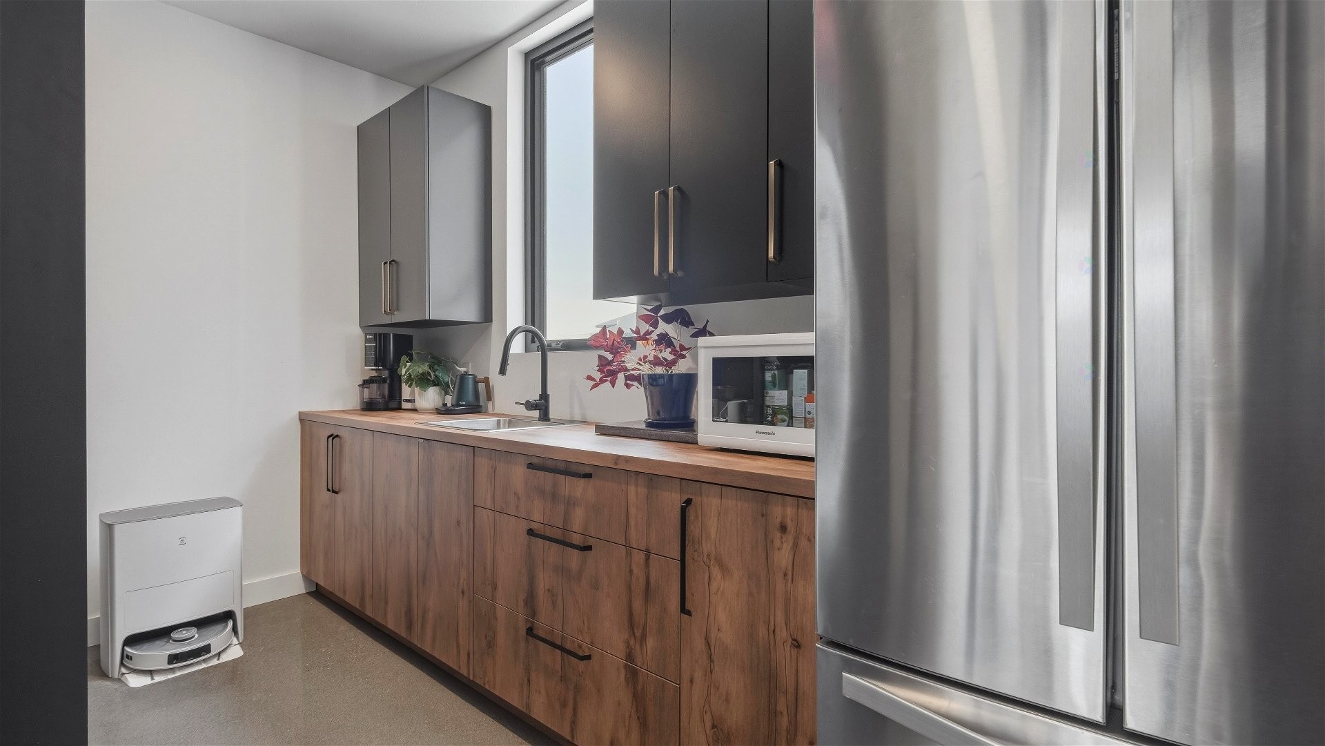 









363


Rue du Parcours

,
Varennes,




QC
J3X0E4

