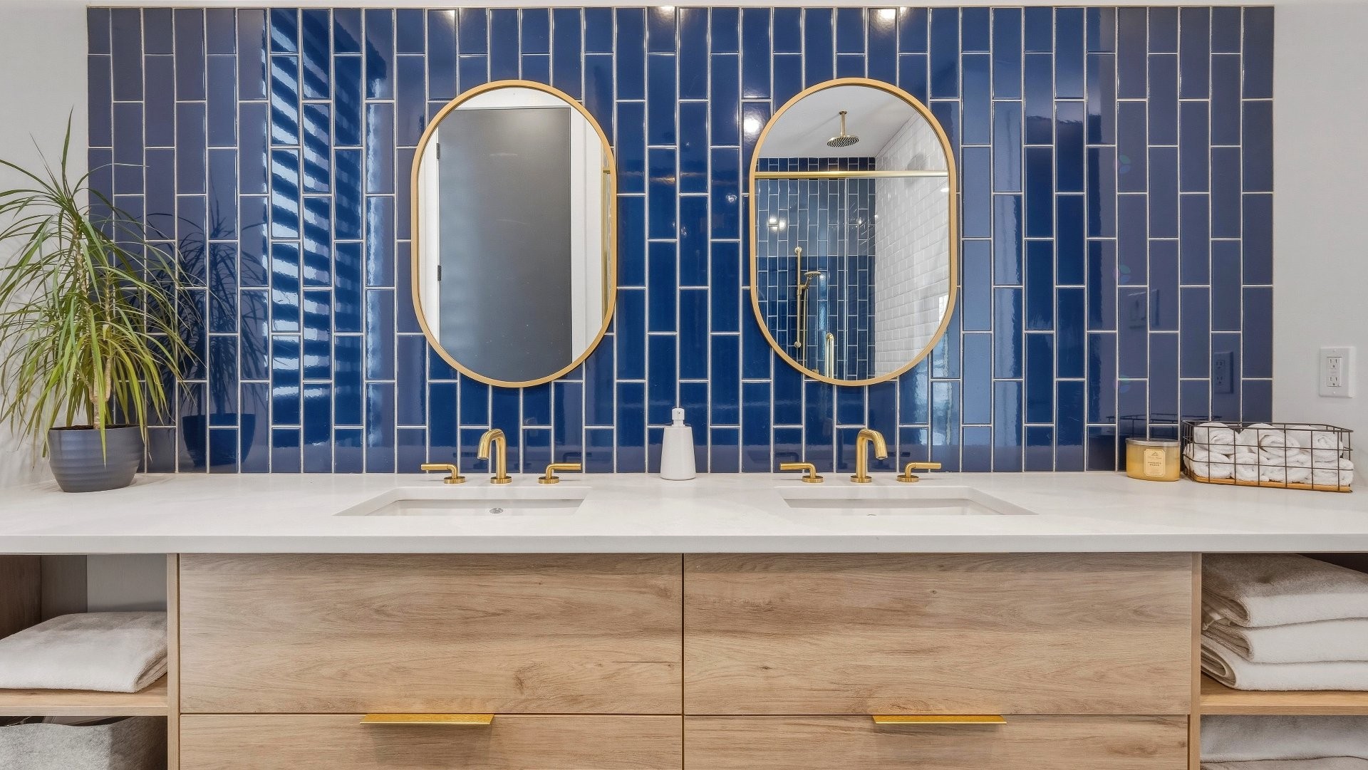 









363


Rue du Parcours

,
Varennes,




QC
J3X0E4

