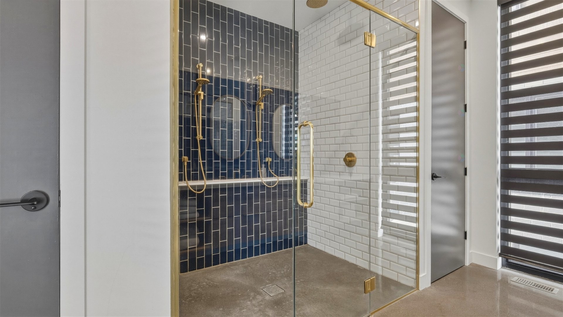 









363


Rue du Parcours

,
Varennes,




QC
J3X0E4

