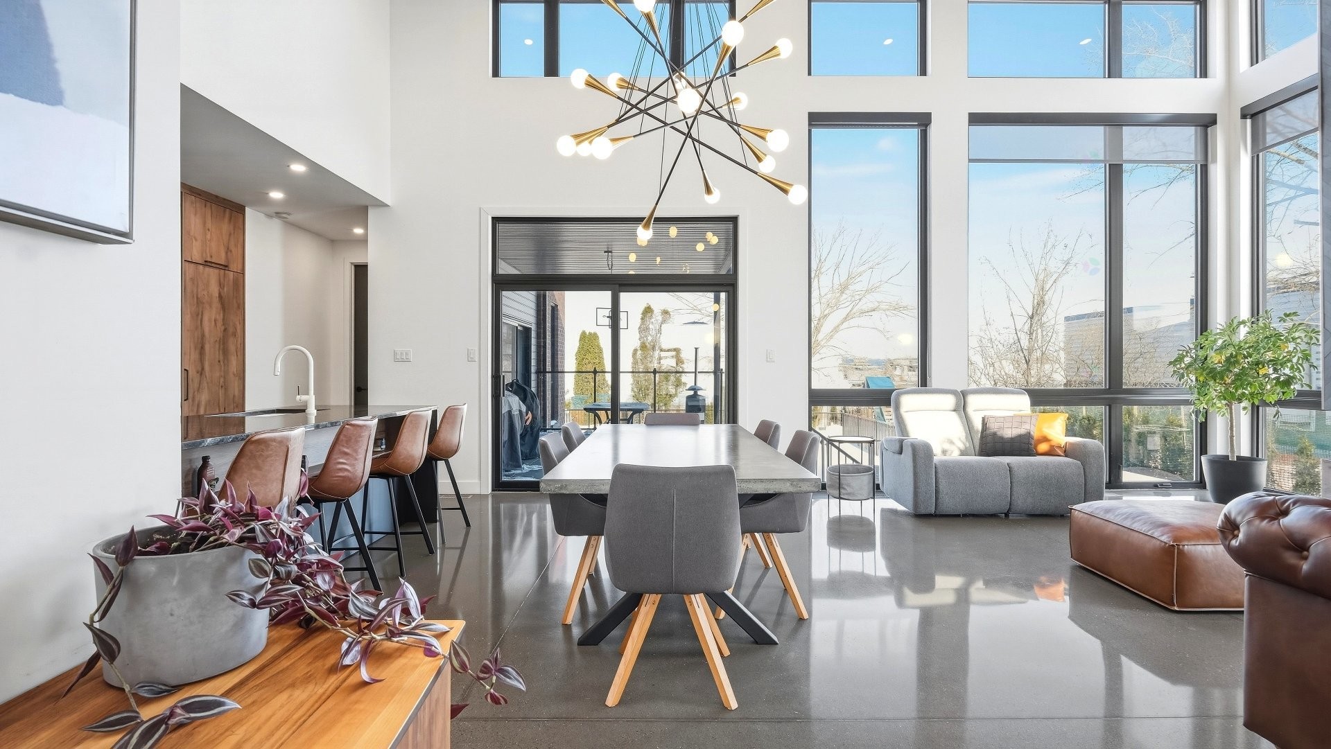 









363


Rue du Parcours

,
Varennes,




QC
J3X0E4

