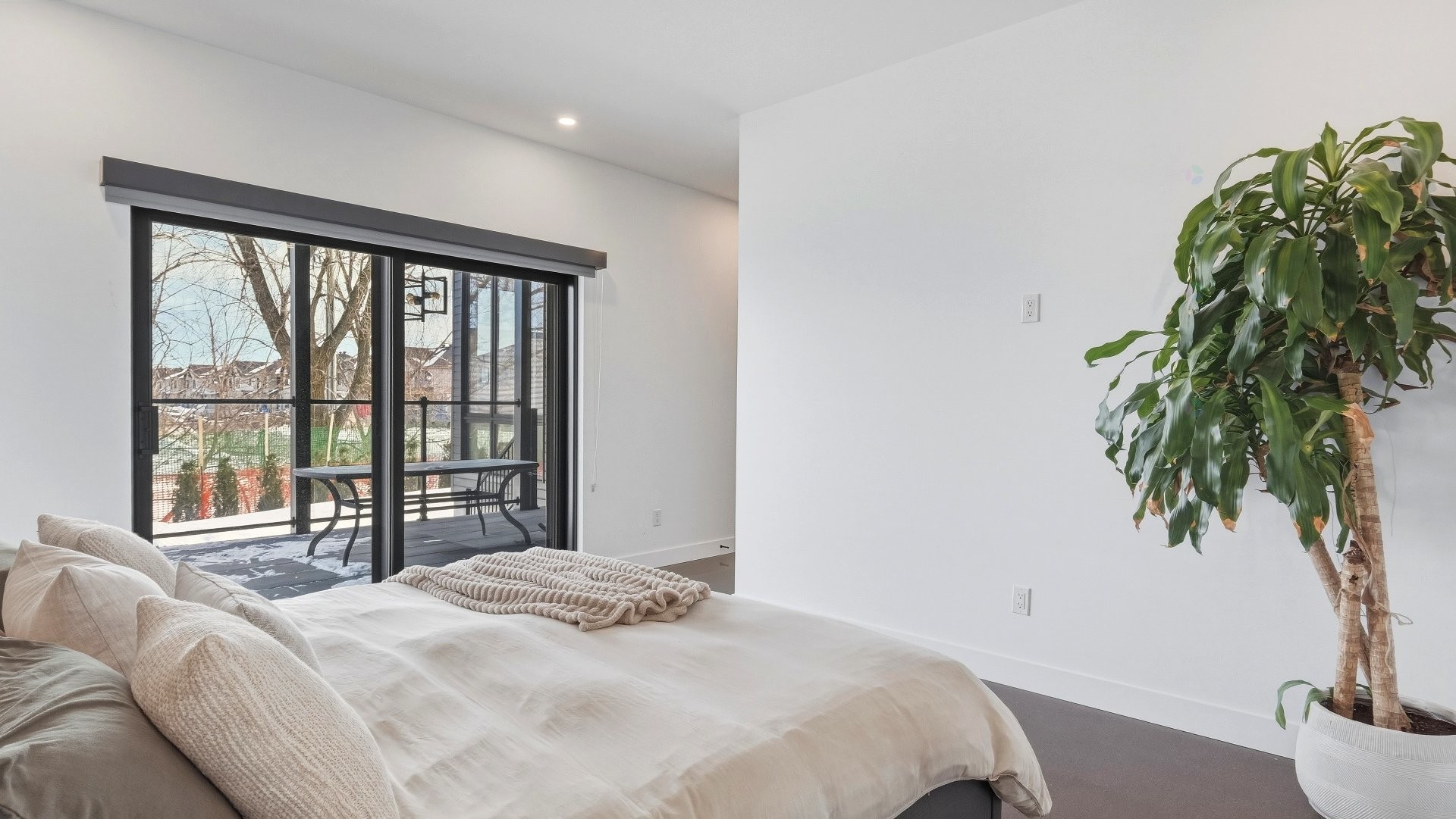 









363


Rue du Parcours

,
Varennes,




QC
J3X0E4

