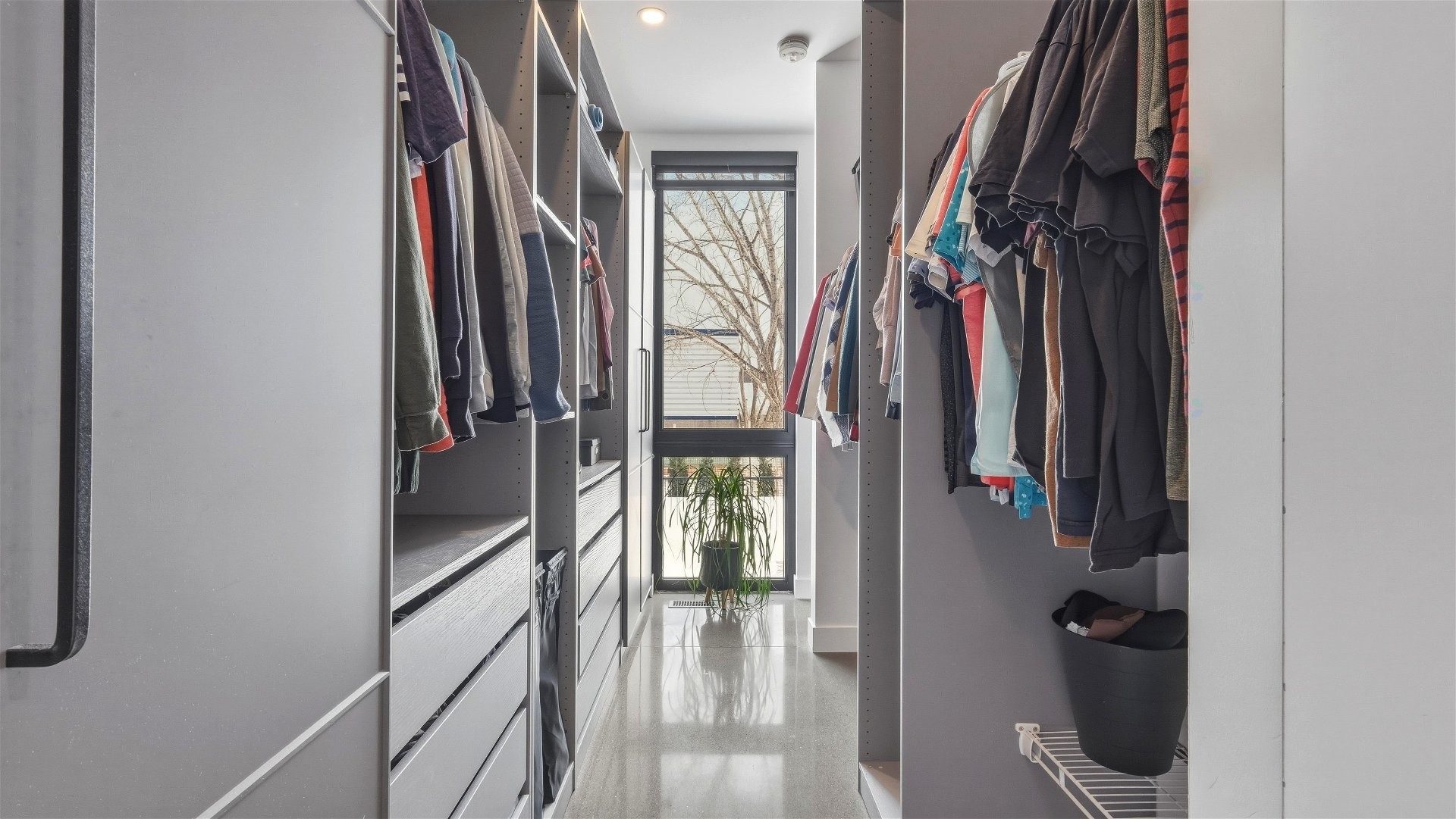 









363


Rue du Parcours

,
Varennes,




QC
J3X0E4

